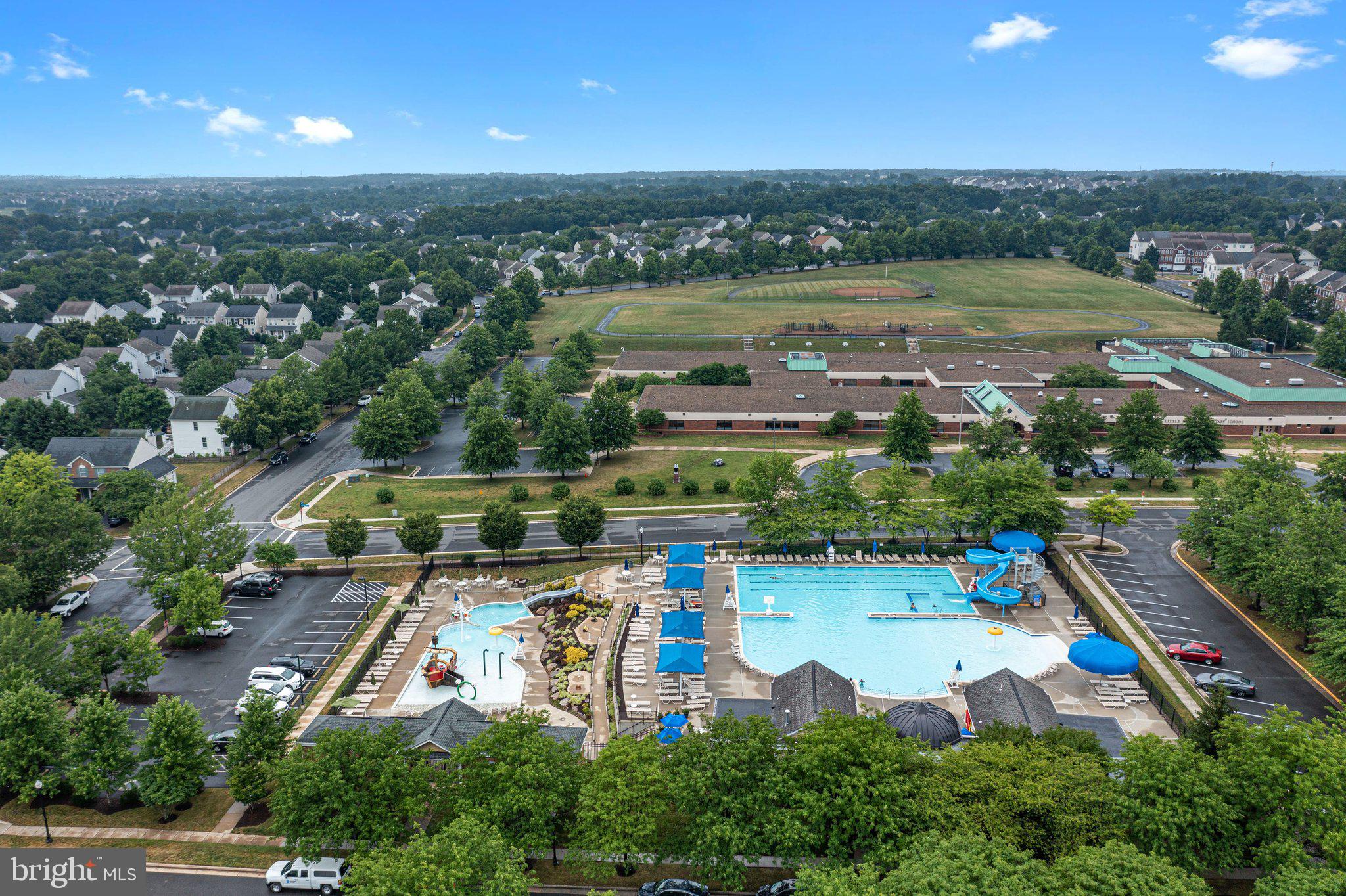 SOUTH RIDING - Residential