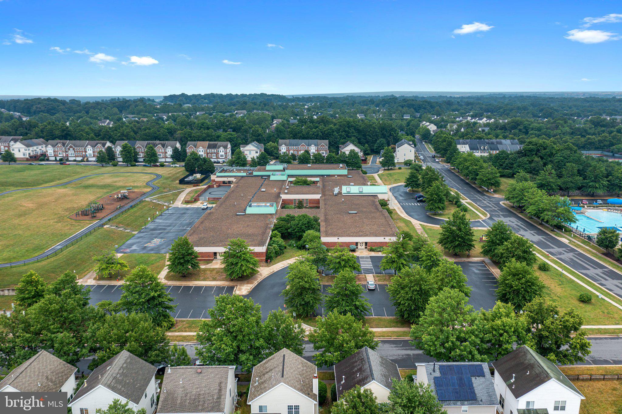 SOUTH RIDING - Residential