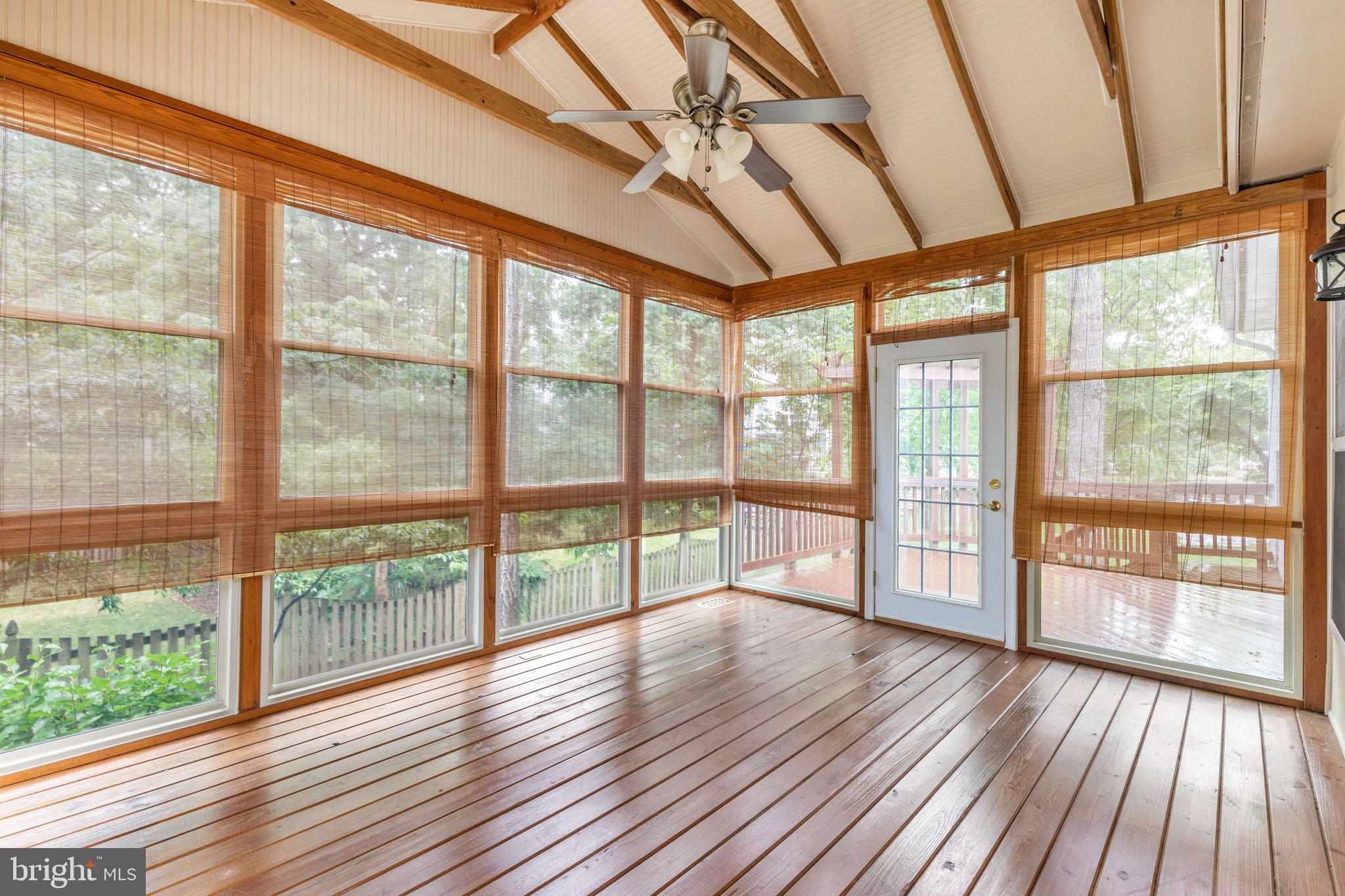 SOUTH RIDING - Residential