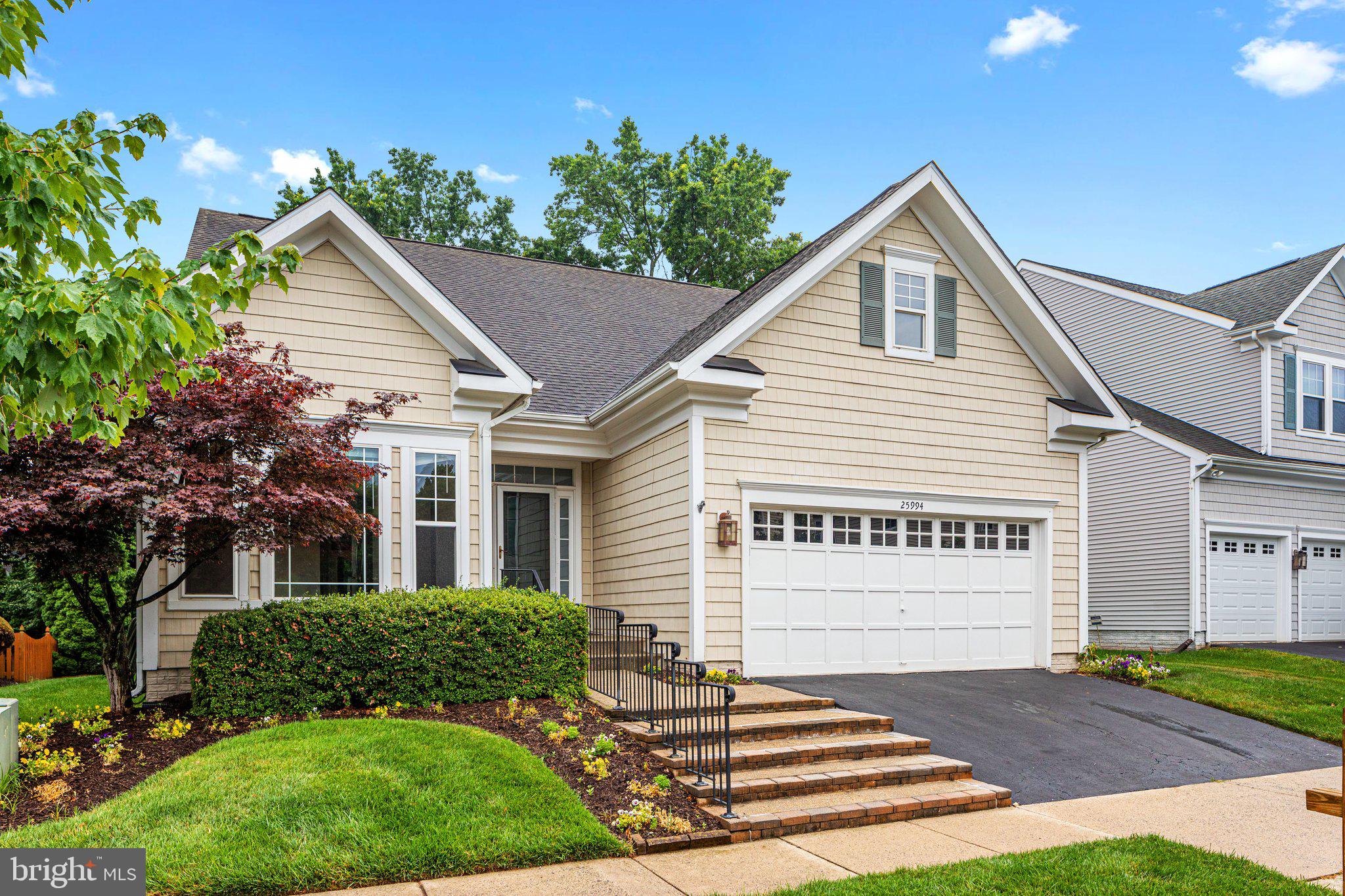 SOUTH RIDING - Residential