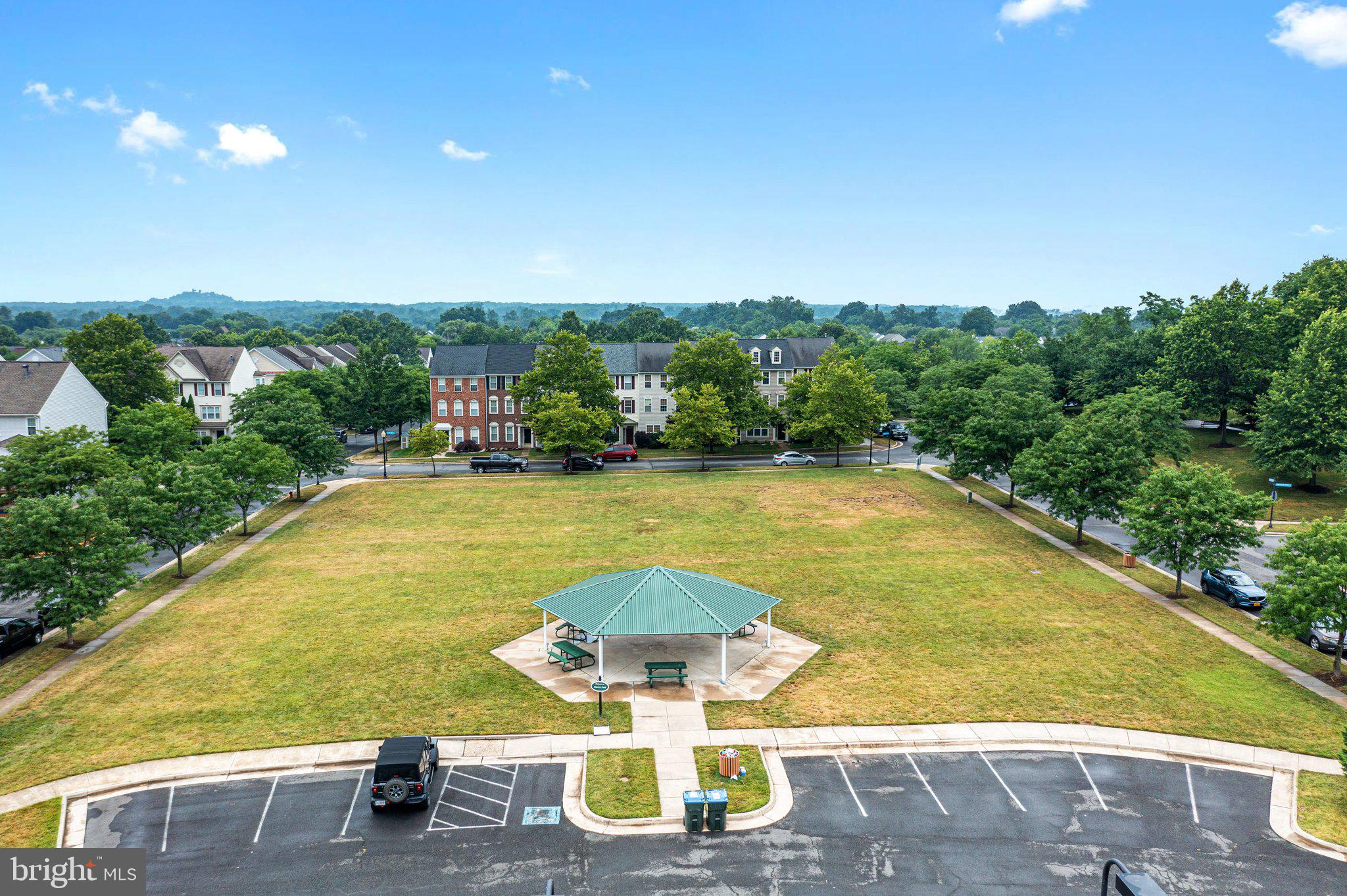 SOUTH RIDING - Residential