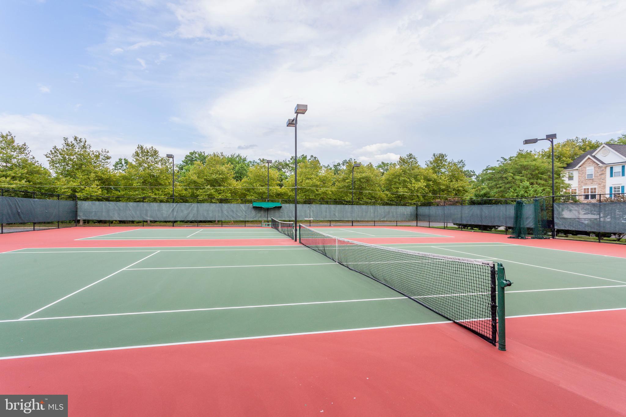 SOUTH RIDING - Residential