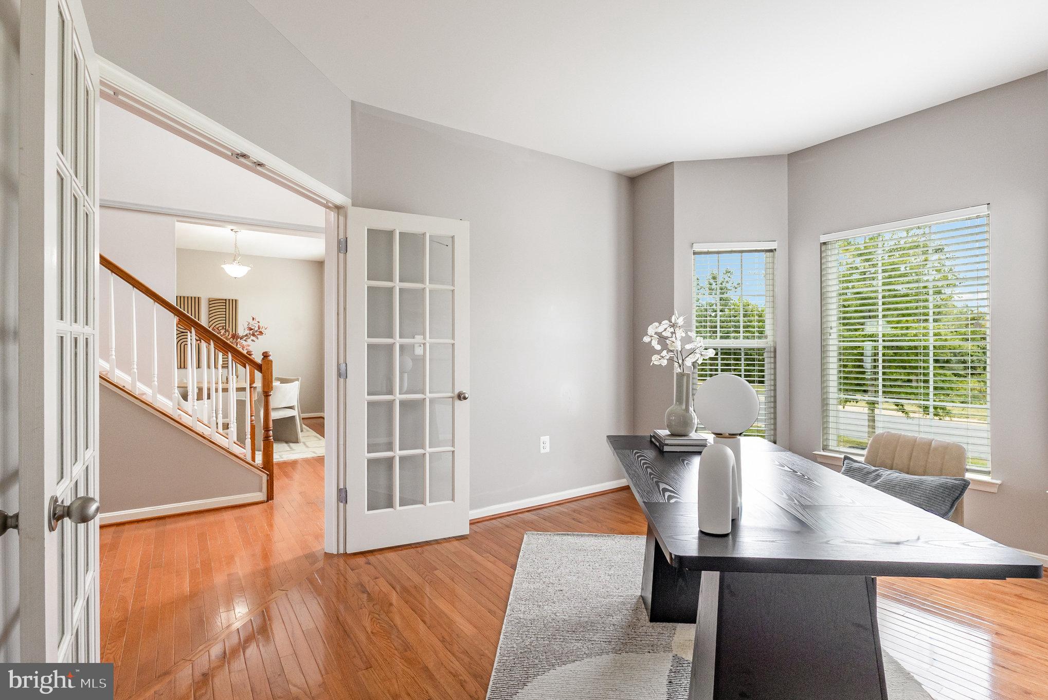 LAKE POINT ROUND HILL - Residential