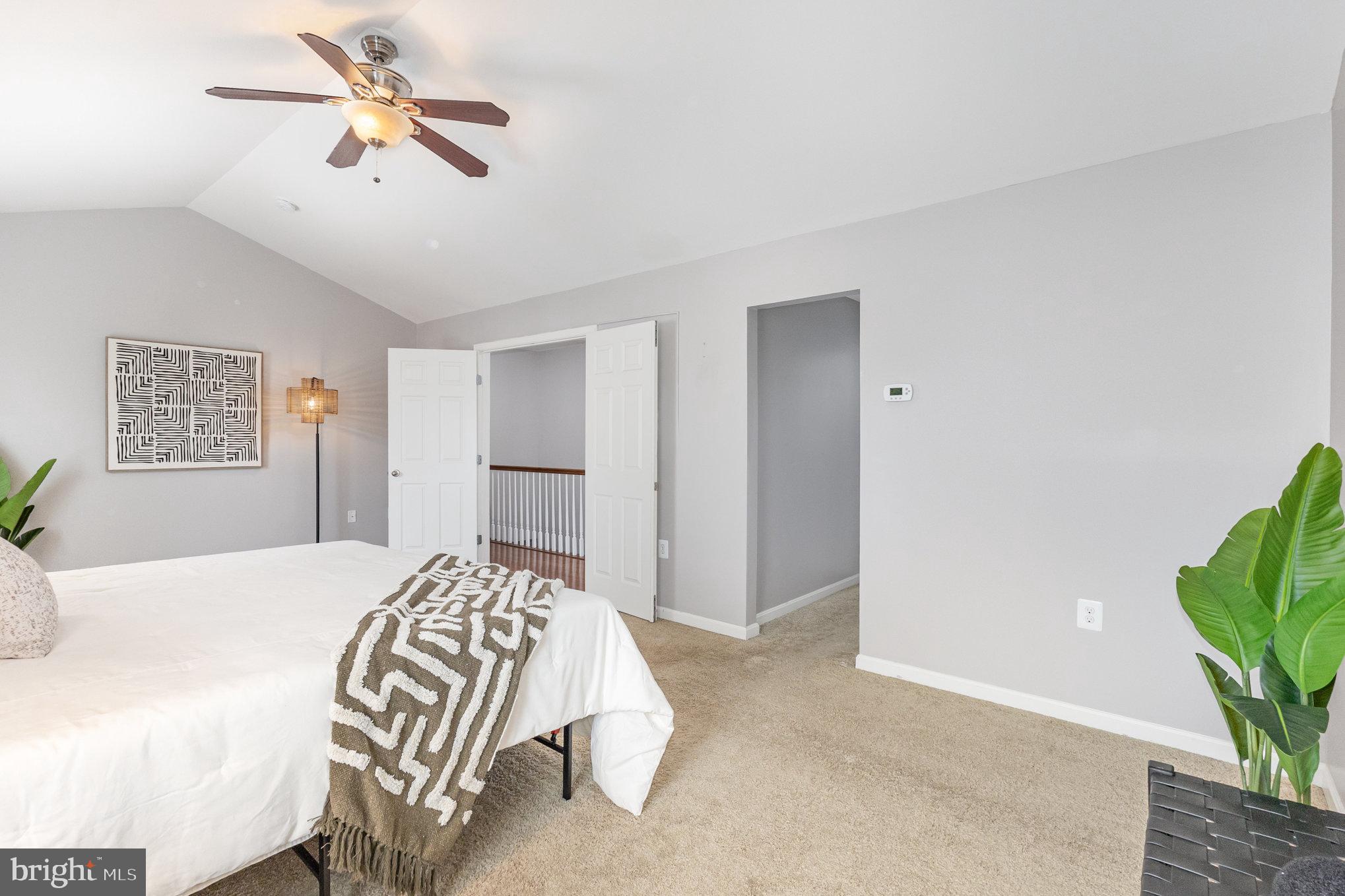 LAKE POINT ROUND HILL - Residential