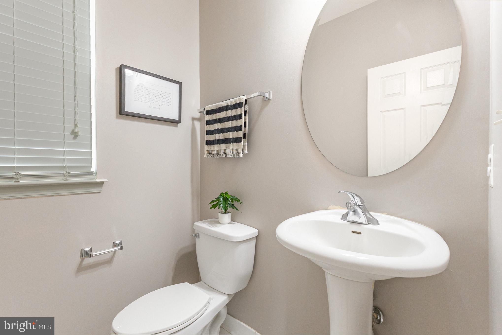 LAKE POINT ROUND HILL - Residential