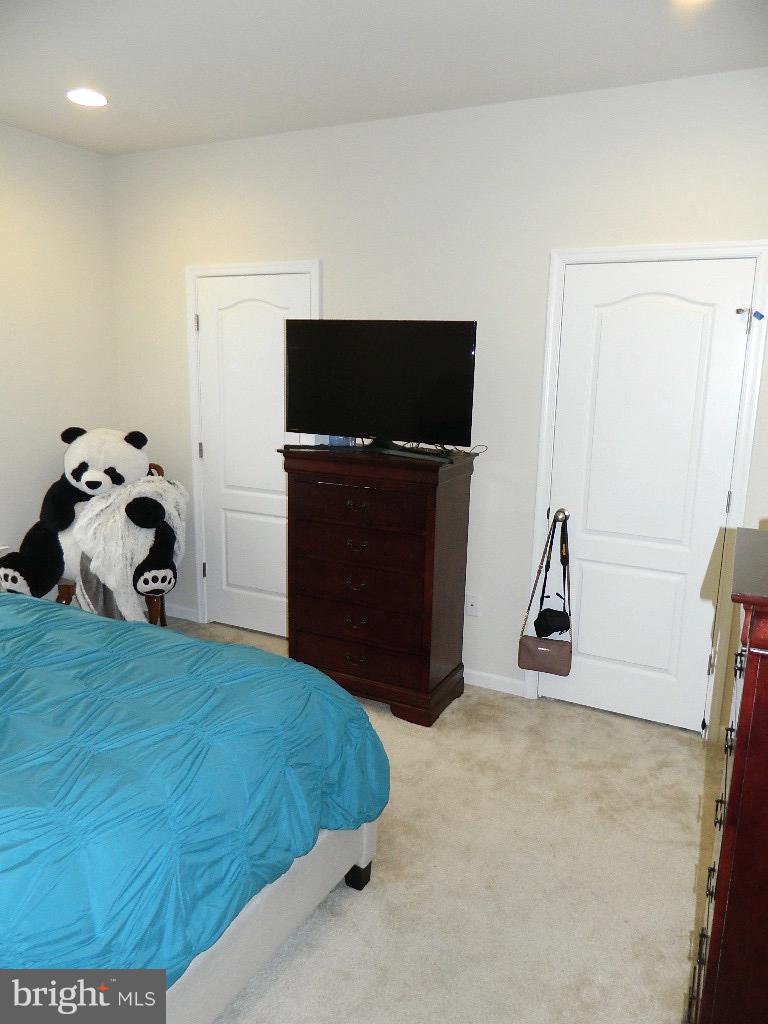 TANYARD COVE NORTH - Residential Lease