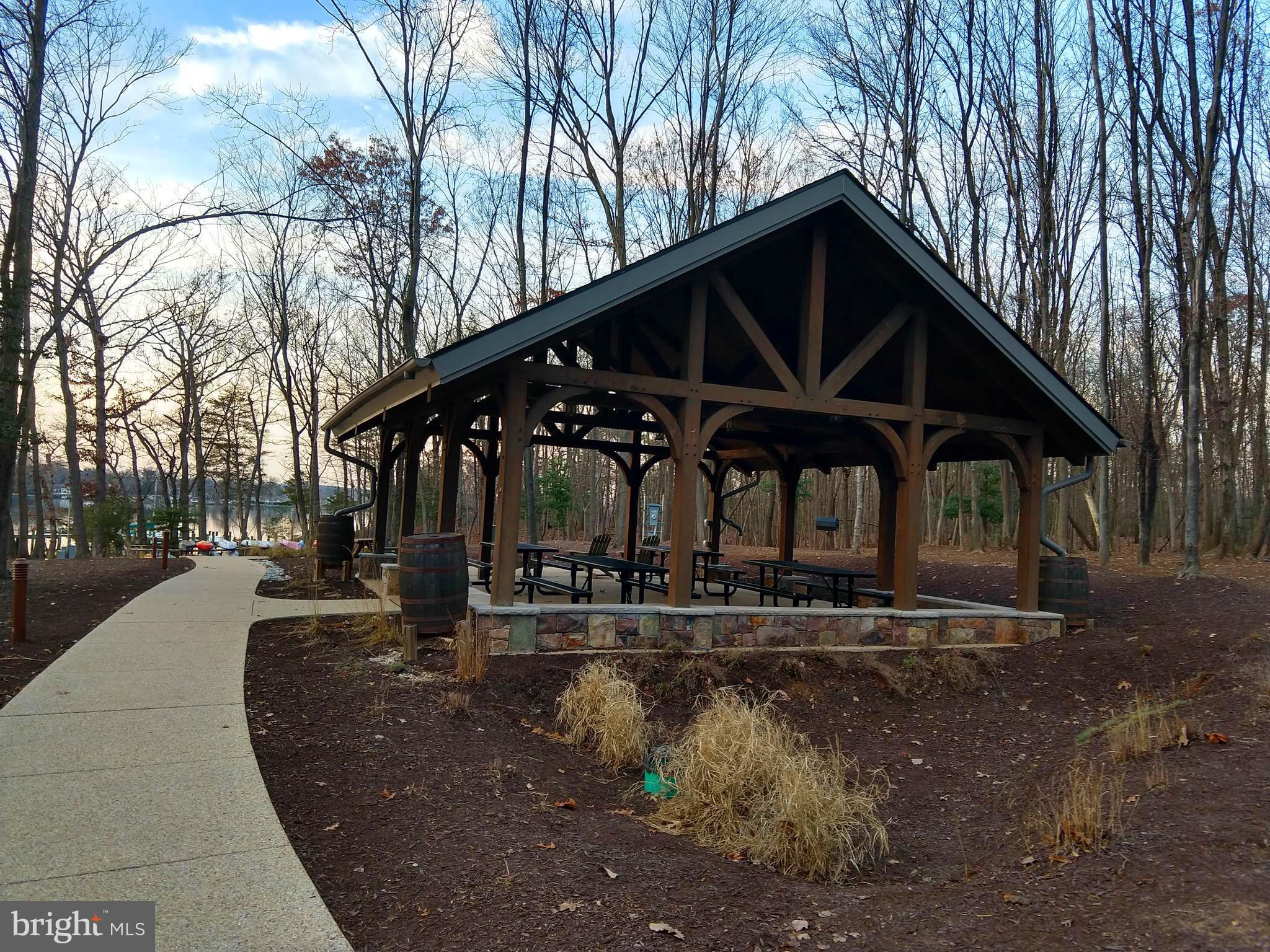 TANYARD COVE NORTH - Residential Lease