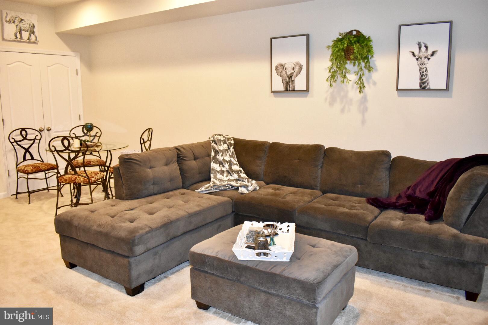 TANYARD COVE NORTH - Residential Lease