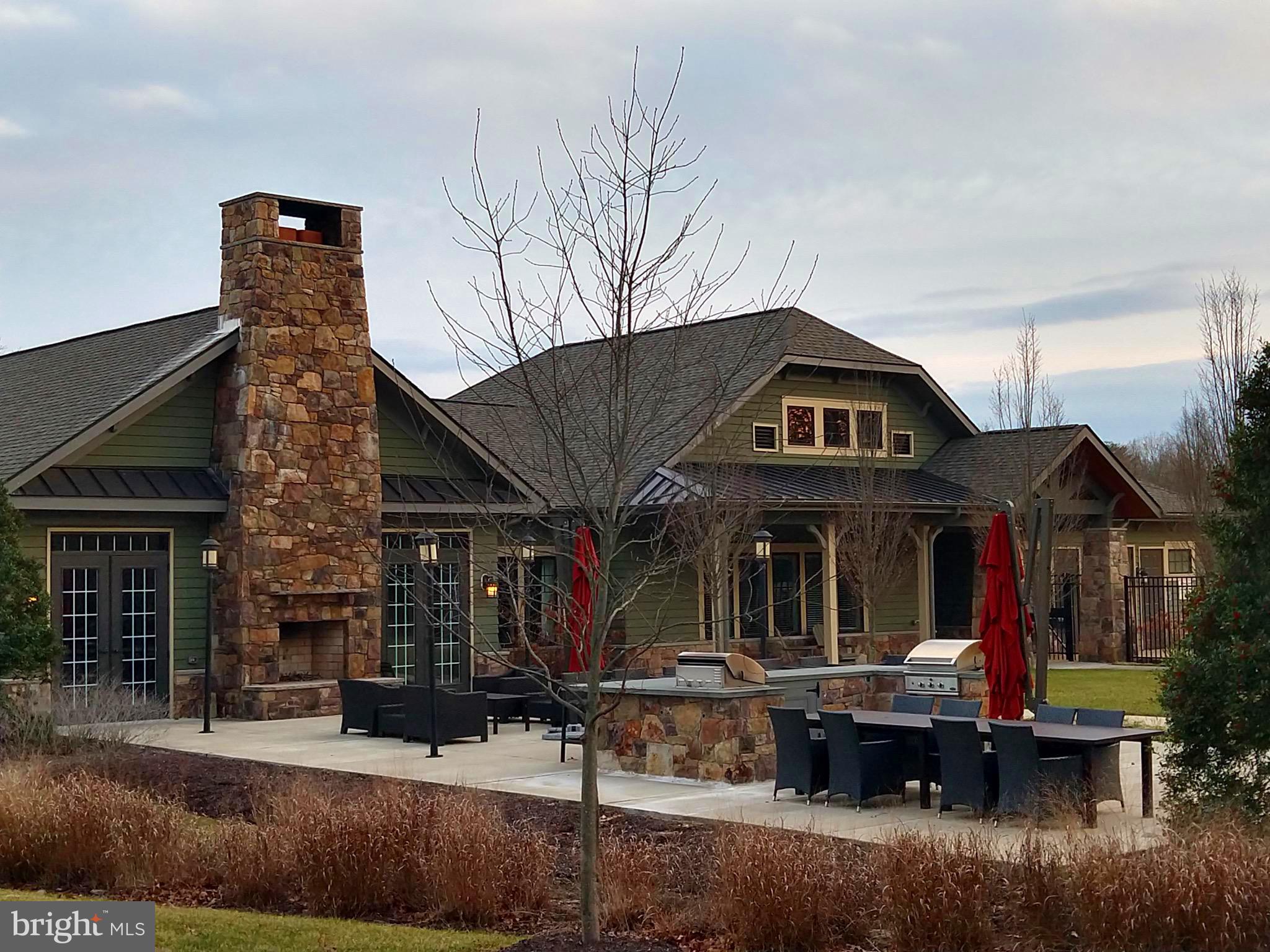 TANYARD COVE NORTH - Residential Lease