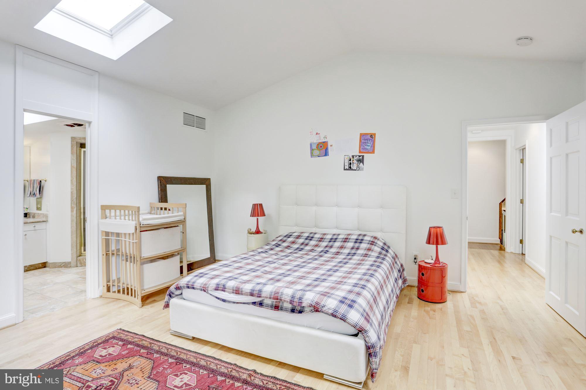 ROLLINGWOOD - Residential