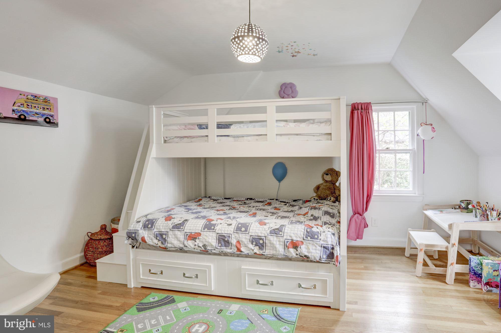 ROLLINGWOOD - Residential