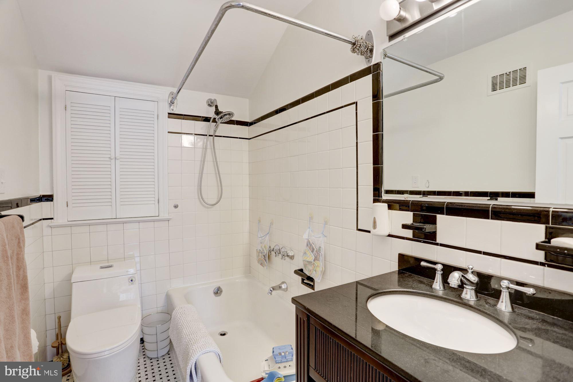 ROLLINGWOOD - Residential