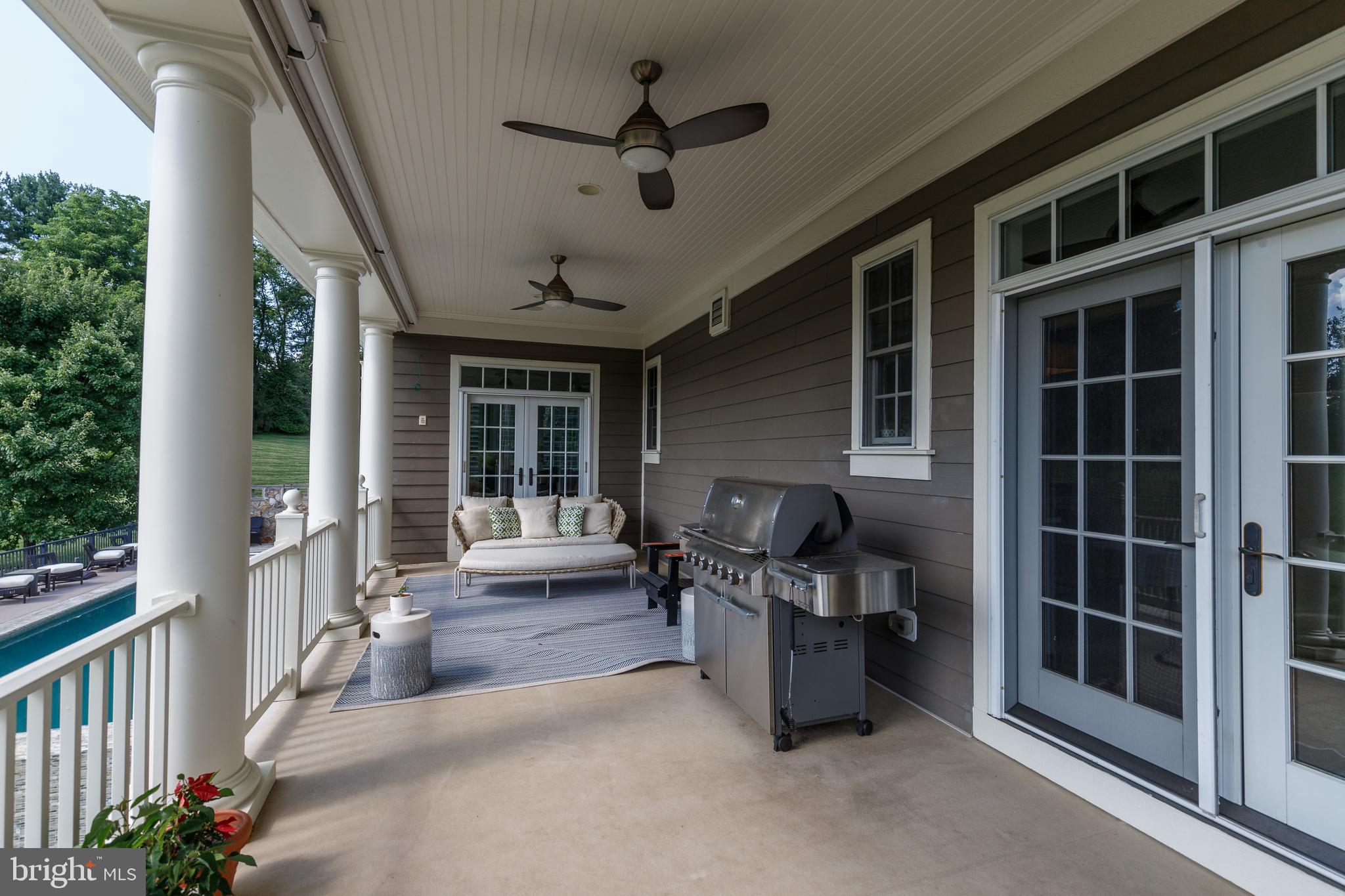 RIVERWOOD - Residential