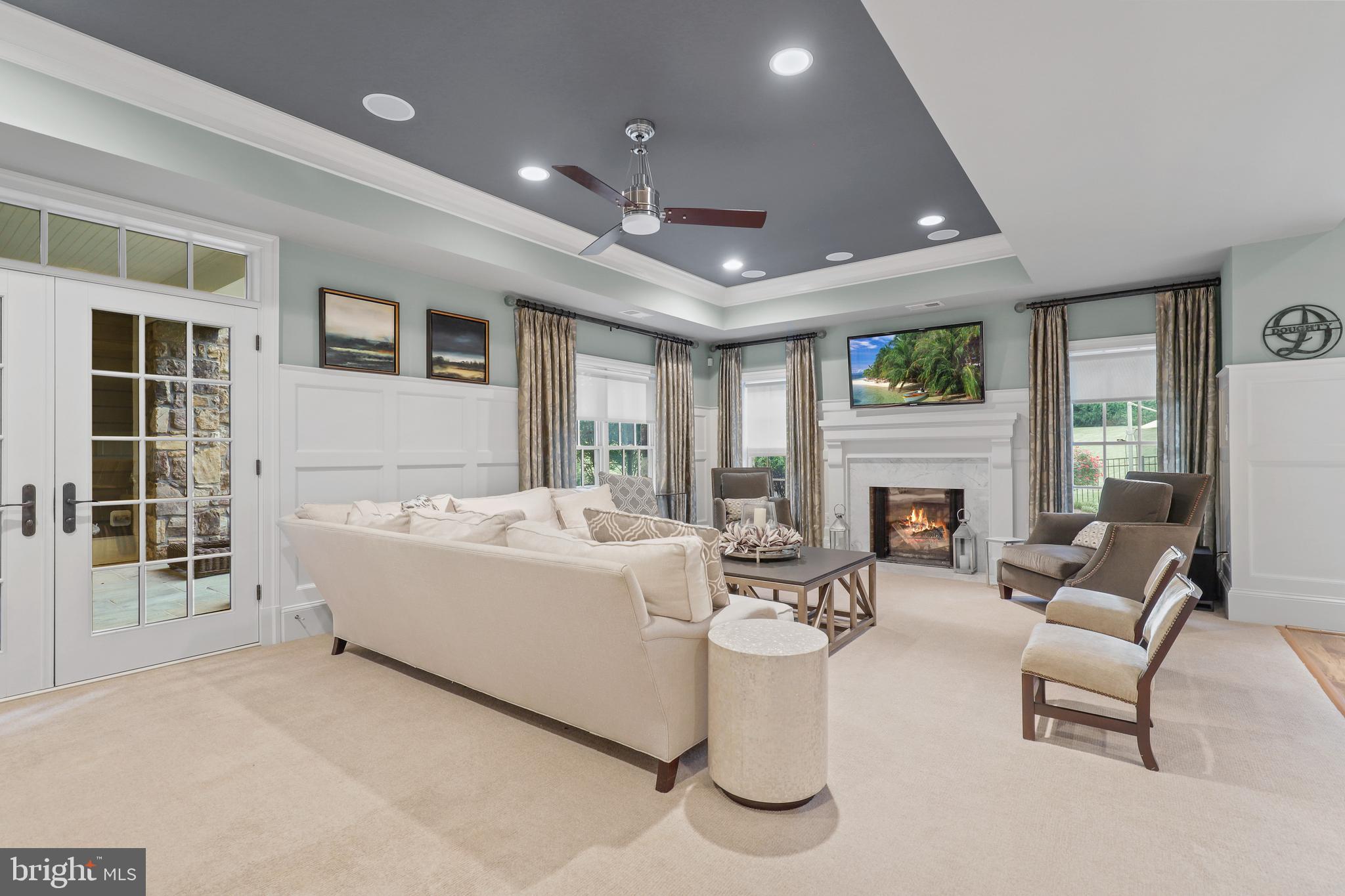 RIVERWOOD - Residential