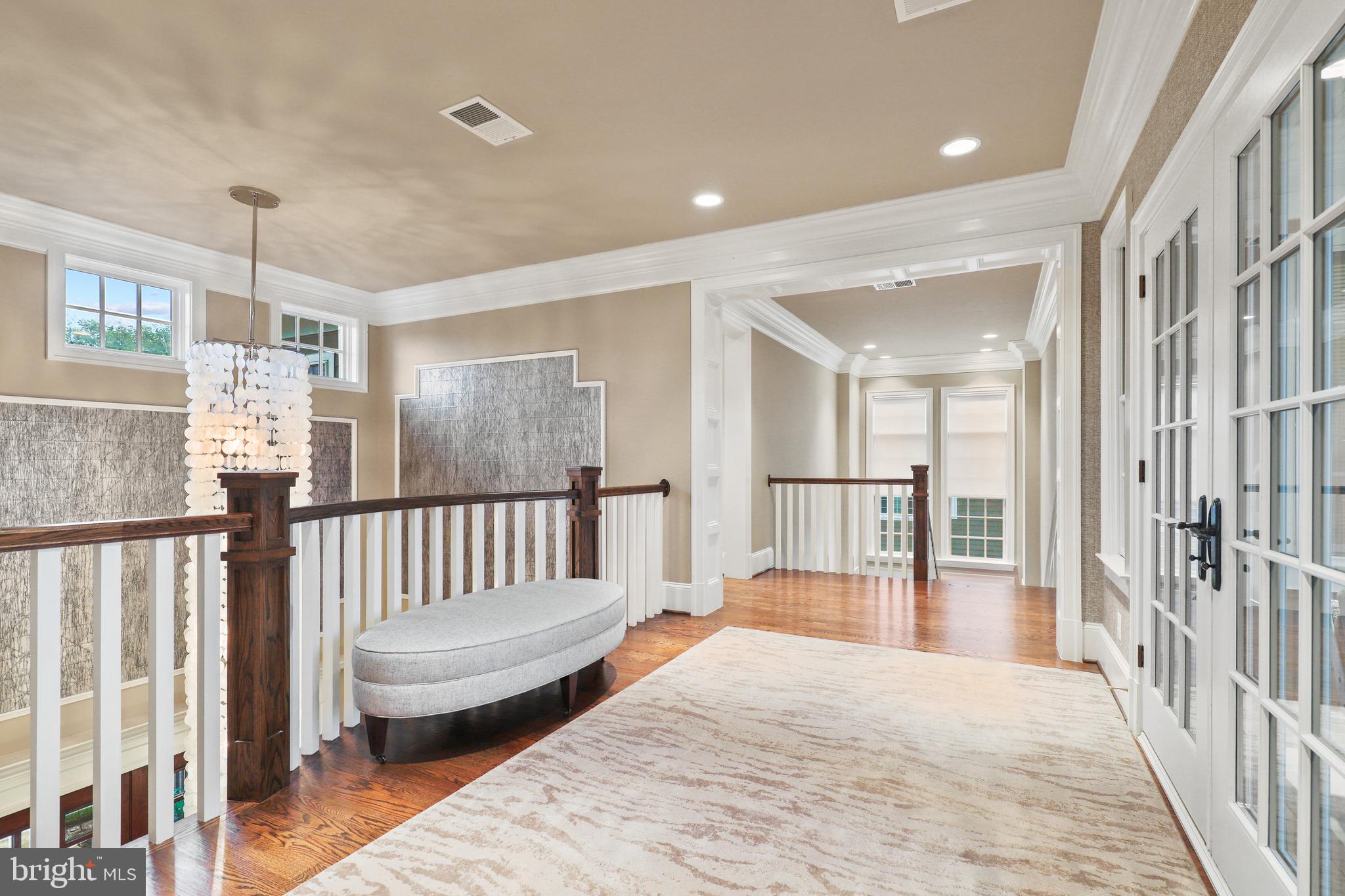 RIVERWOOD - Residential