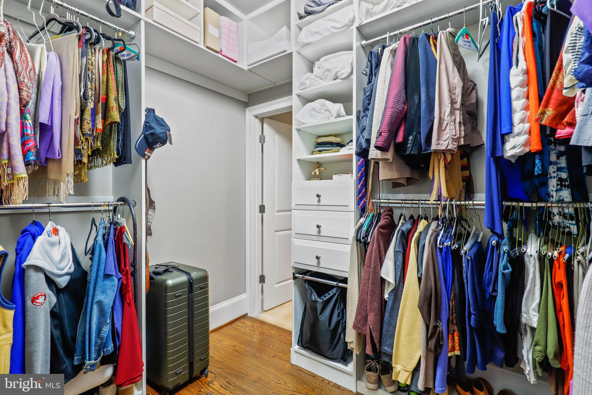 RIVERWOOD - Residential