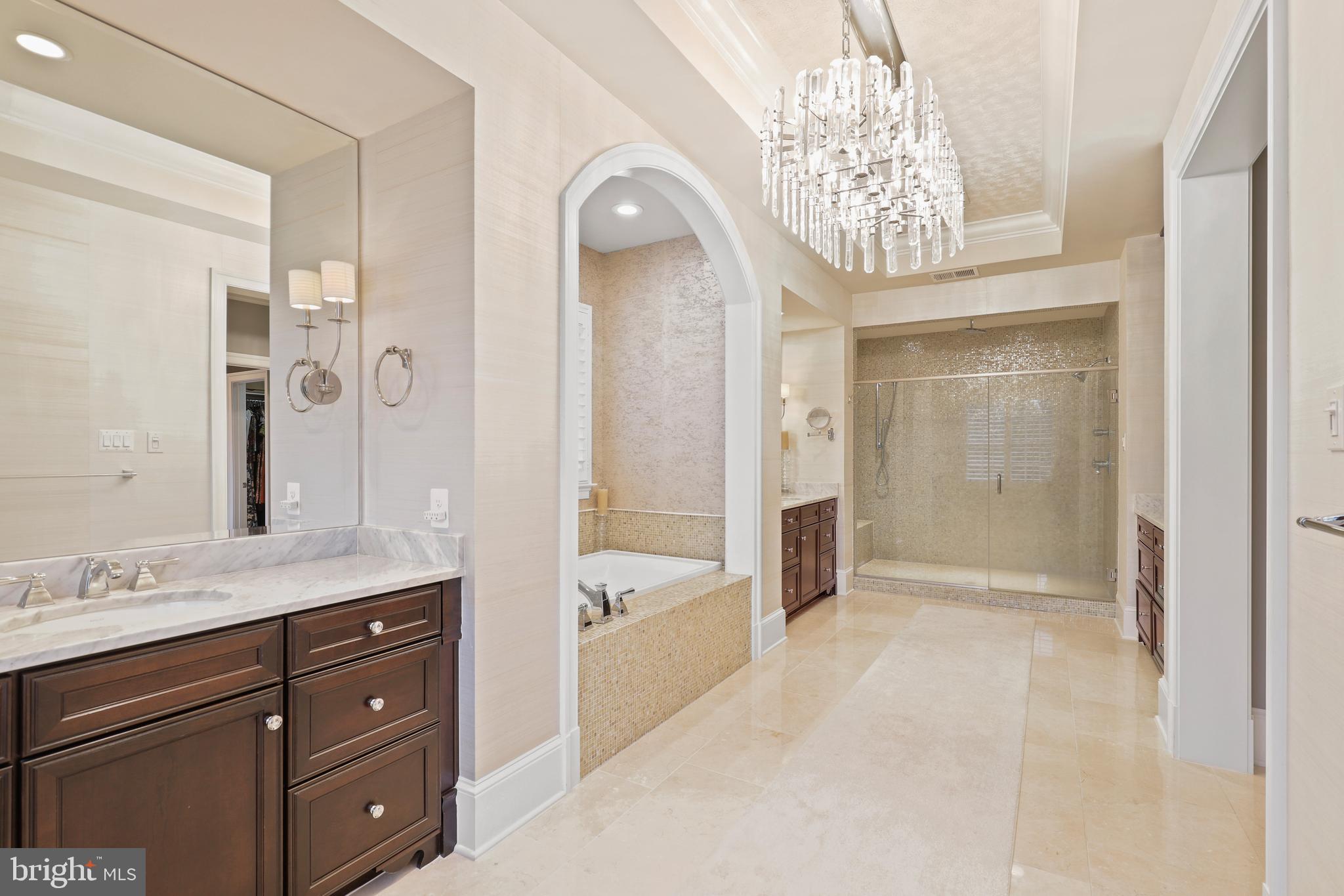 RIVERWOOD - Residential