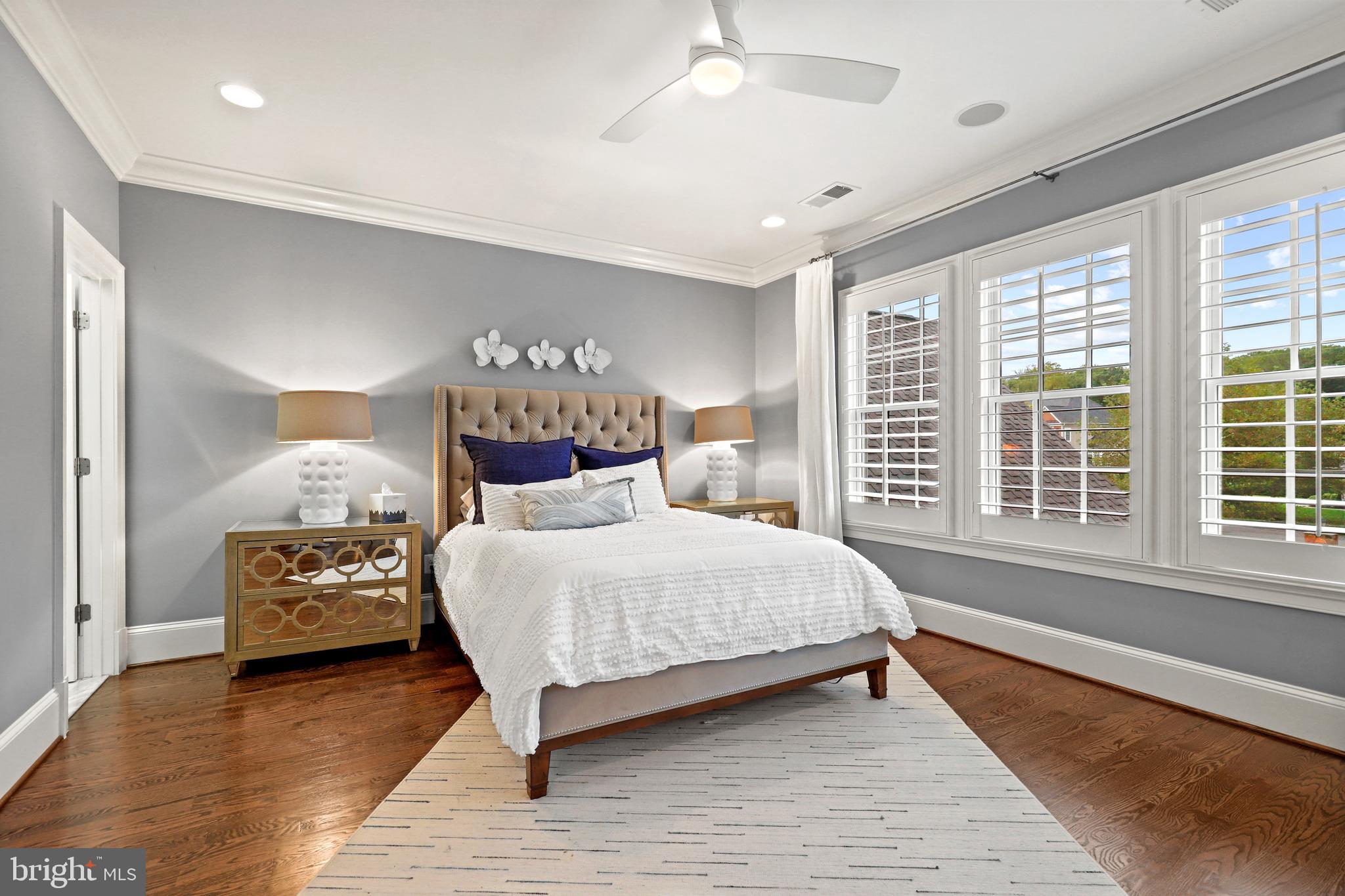 RIVERWOOD - Residential