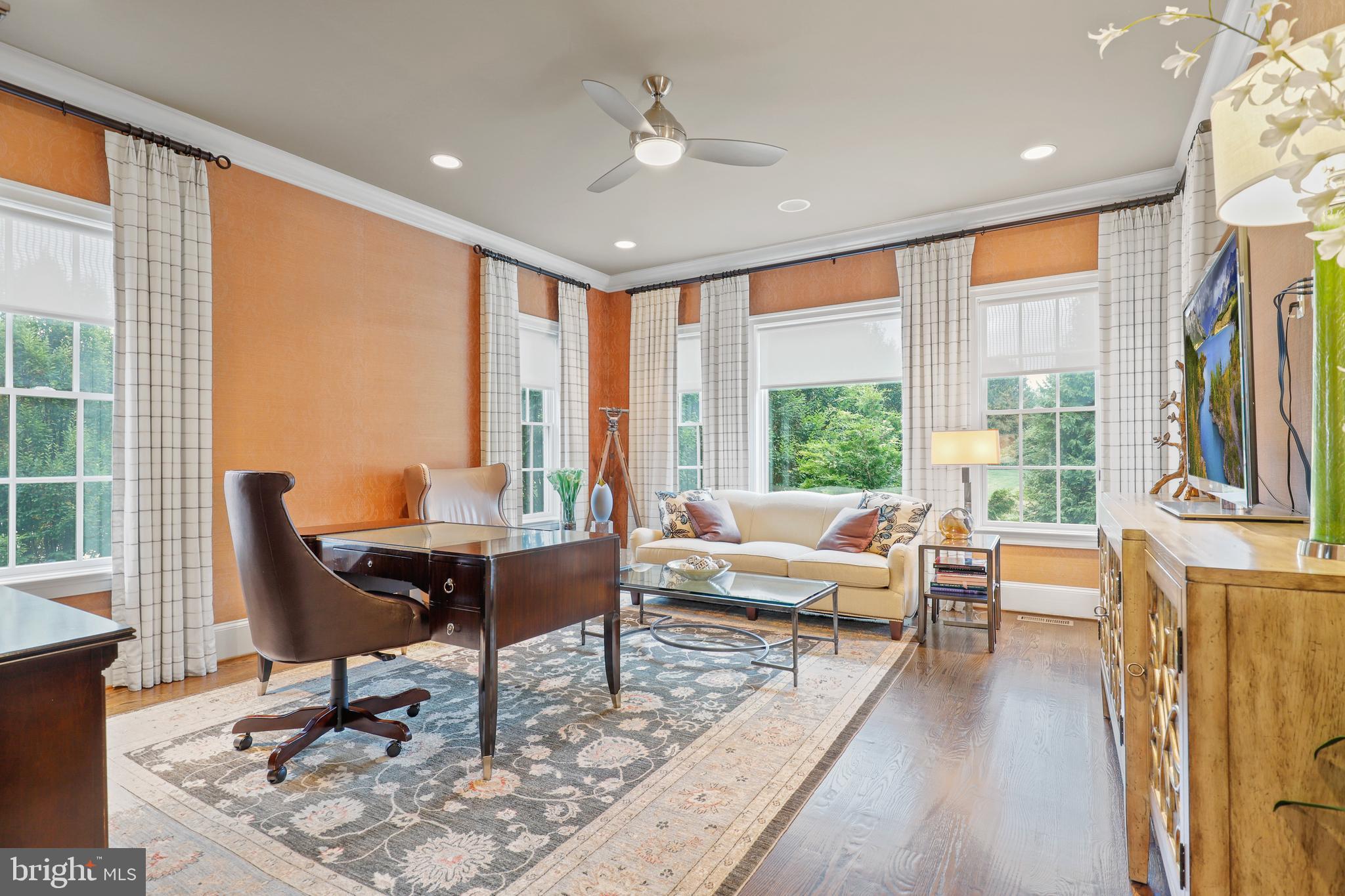 RIVERWOOD - Residential