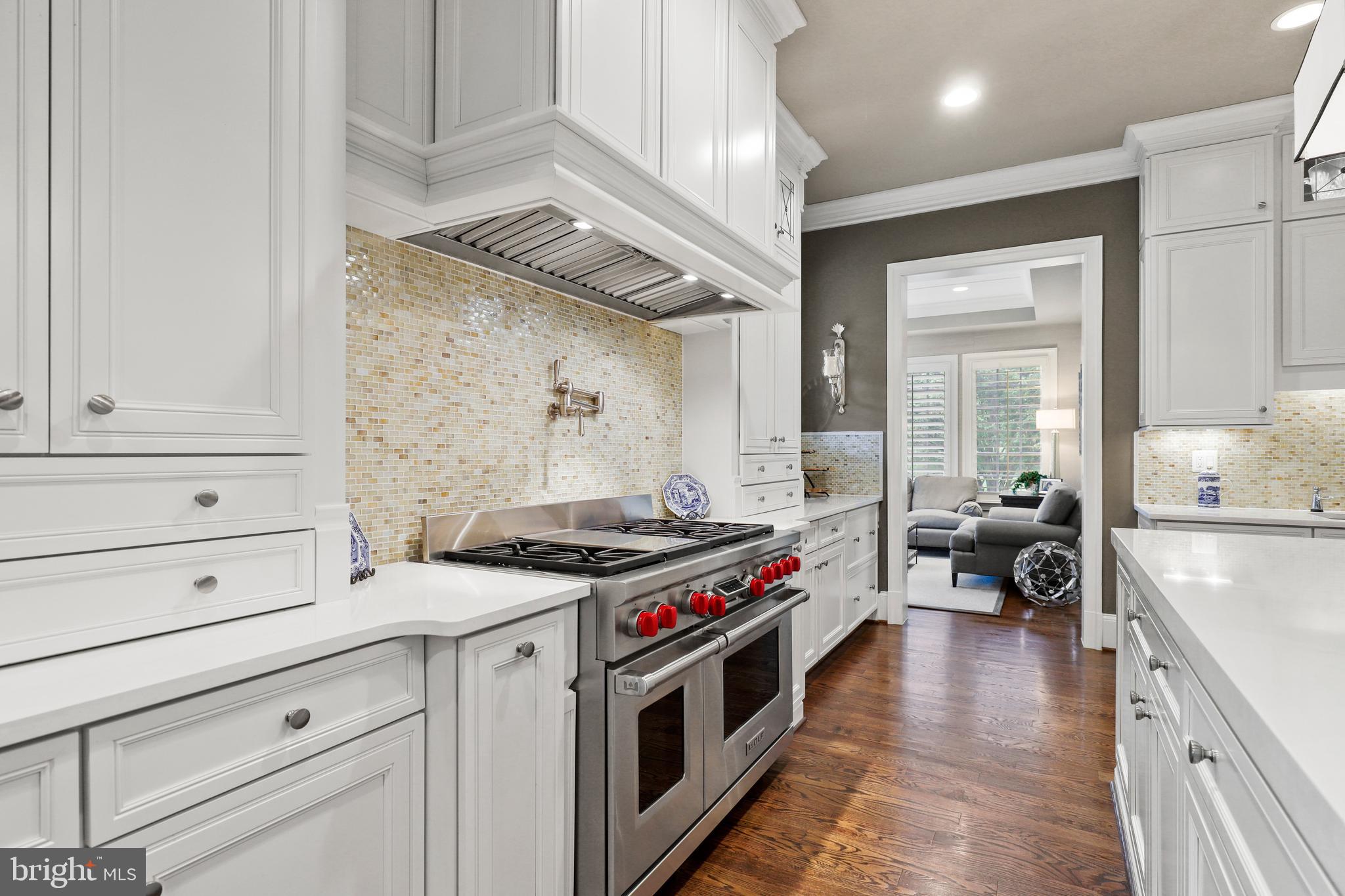 RIVERWOOD - Residential