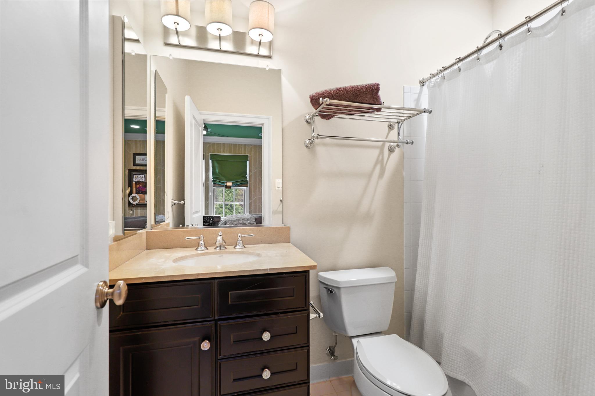 RIVERWOOD - Residential