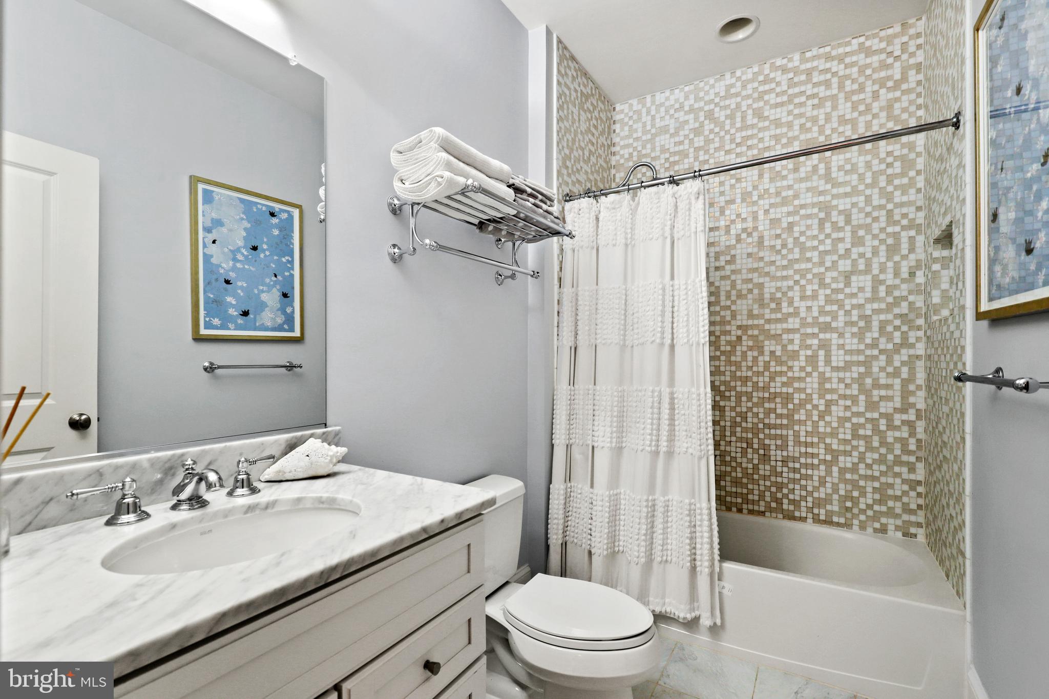 RIVERWOOD - Residential