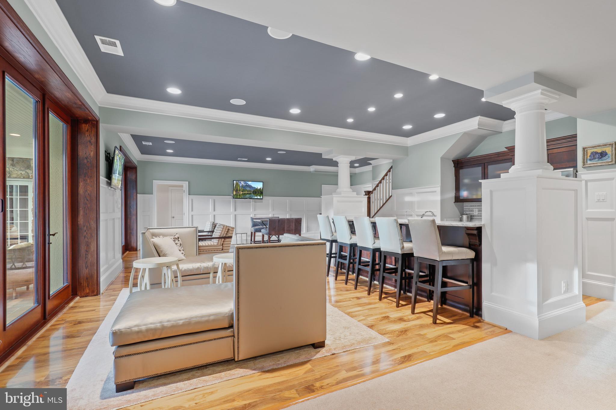 RIVERWOOD - Residential