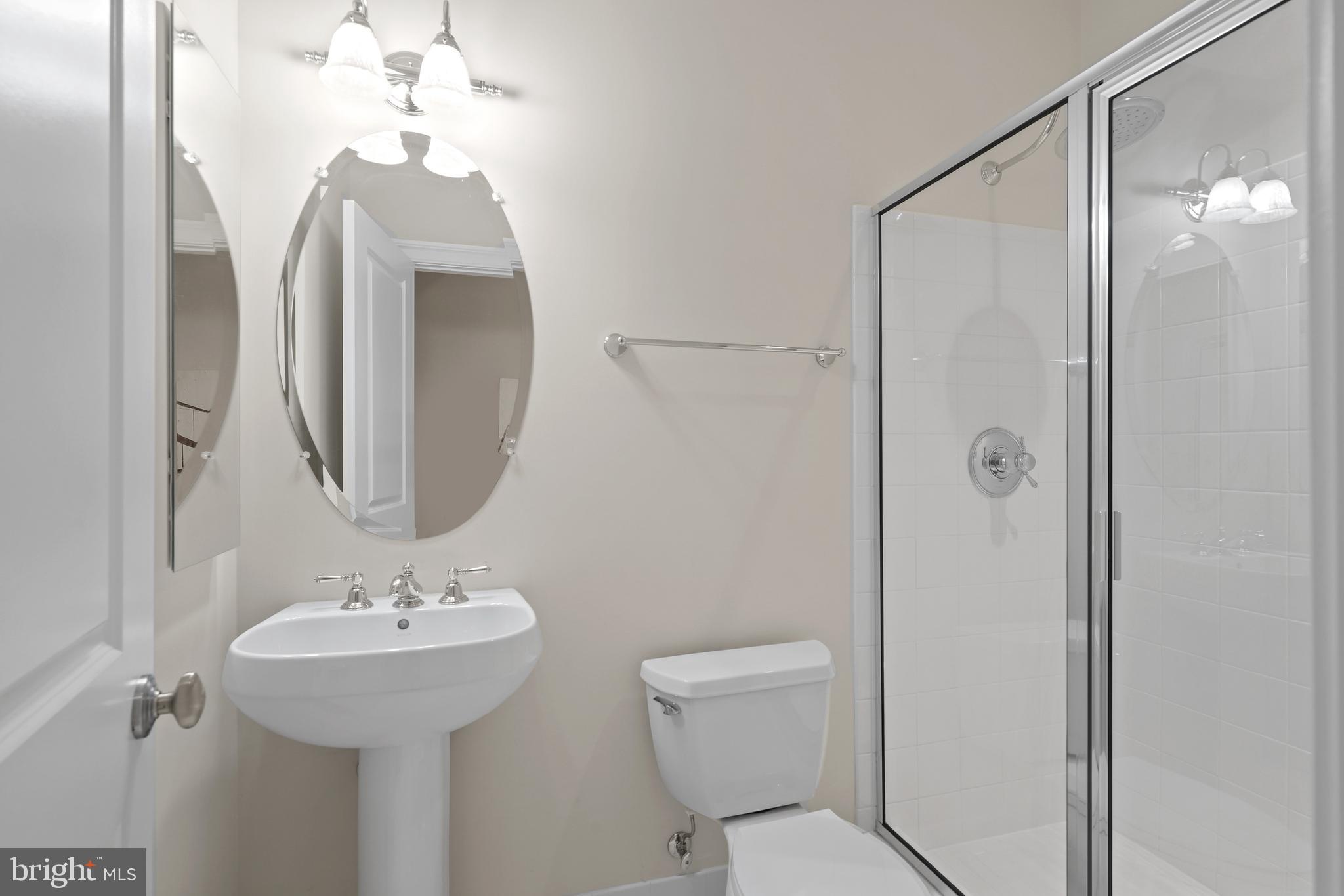 RIVERWOOD - Residential