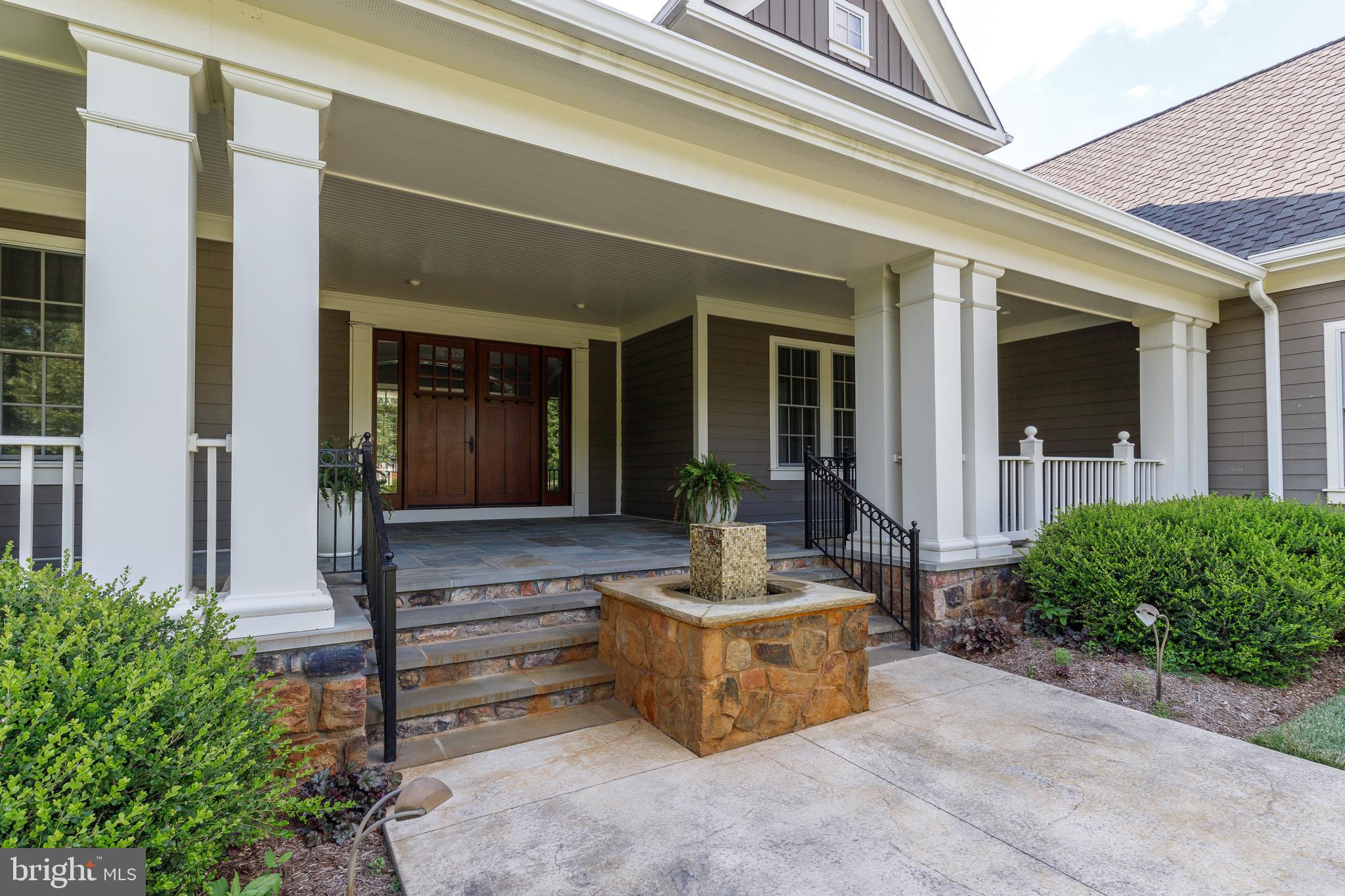 RIVERWOOD - Residential