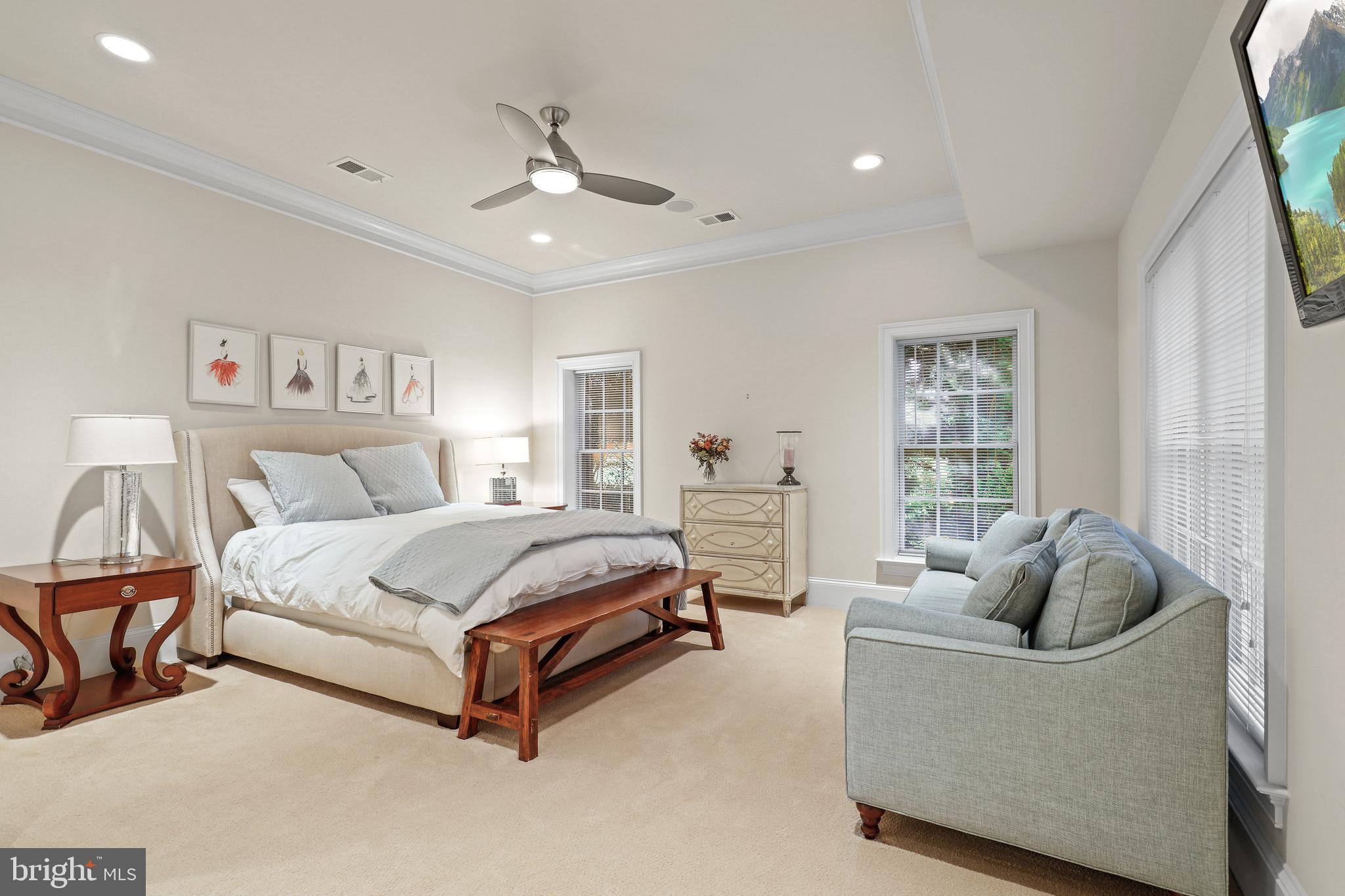 RIVERWOOD - Residential