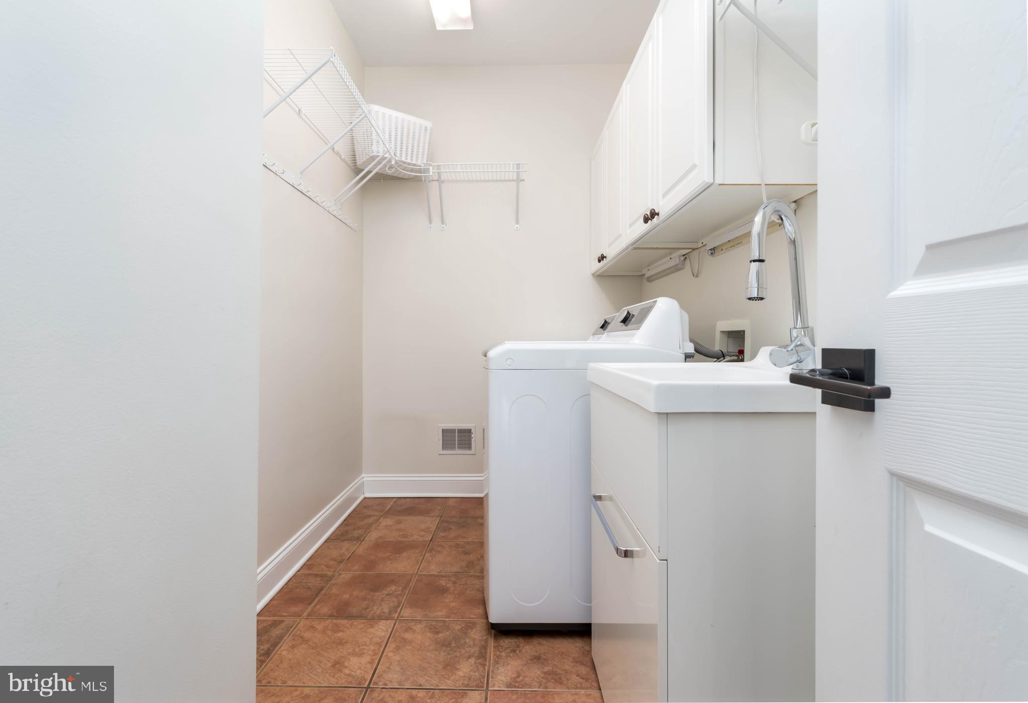 DOMINION VALLEY COUNTRY CLUB - Residential