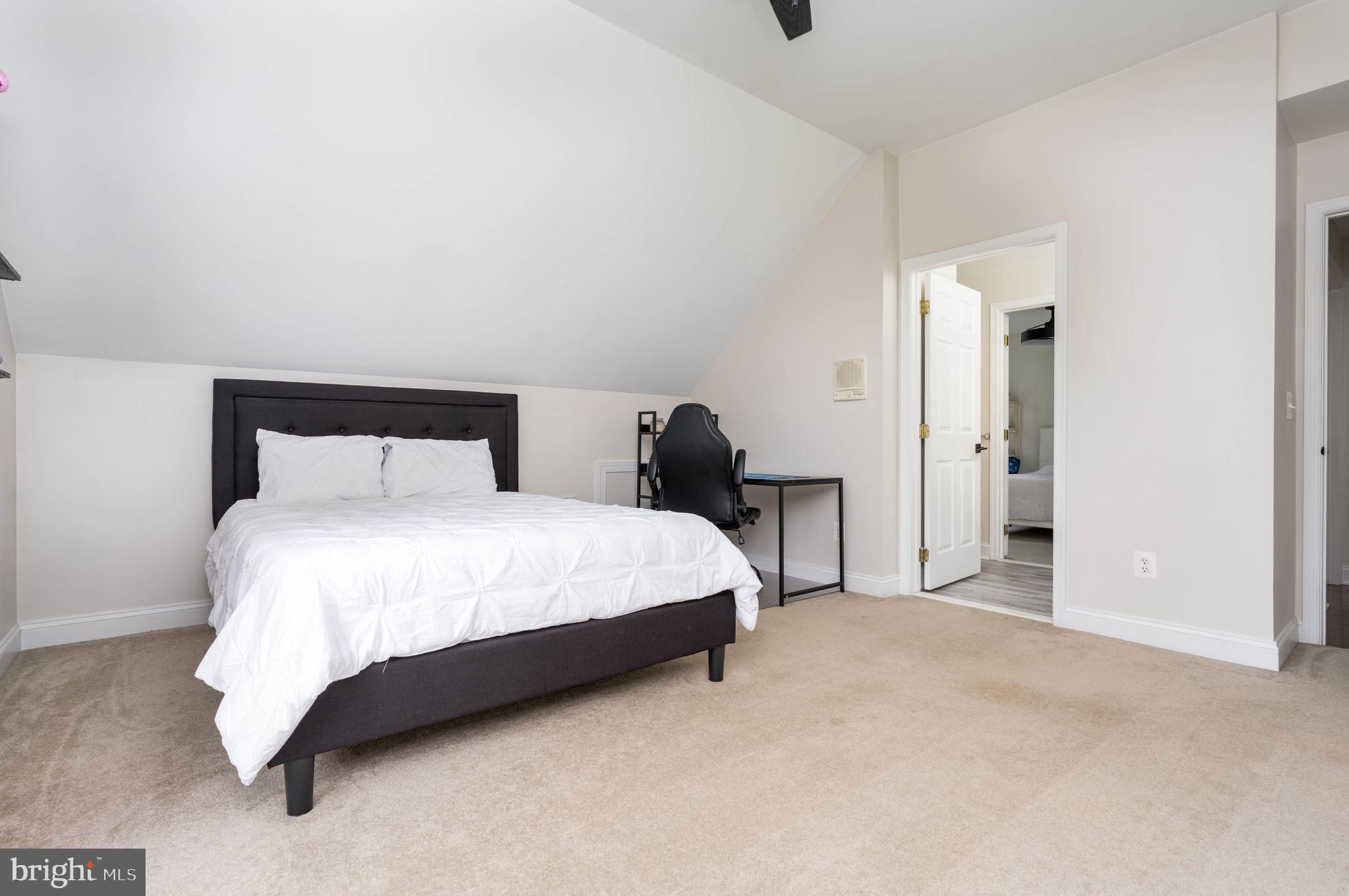 DOMINION VALLEY COUNTRY CLUB - Residential