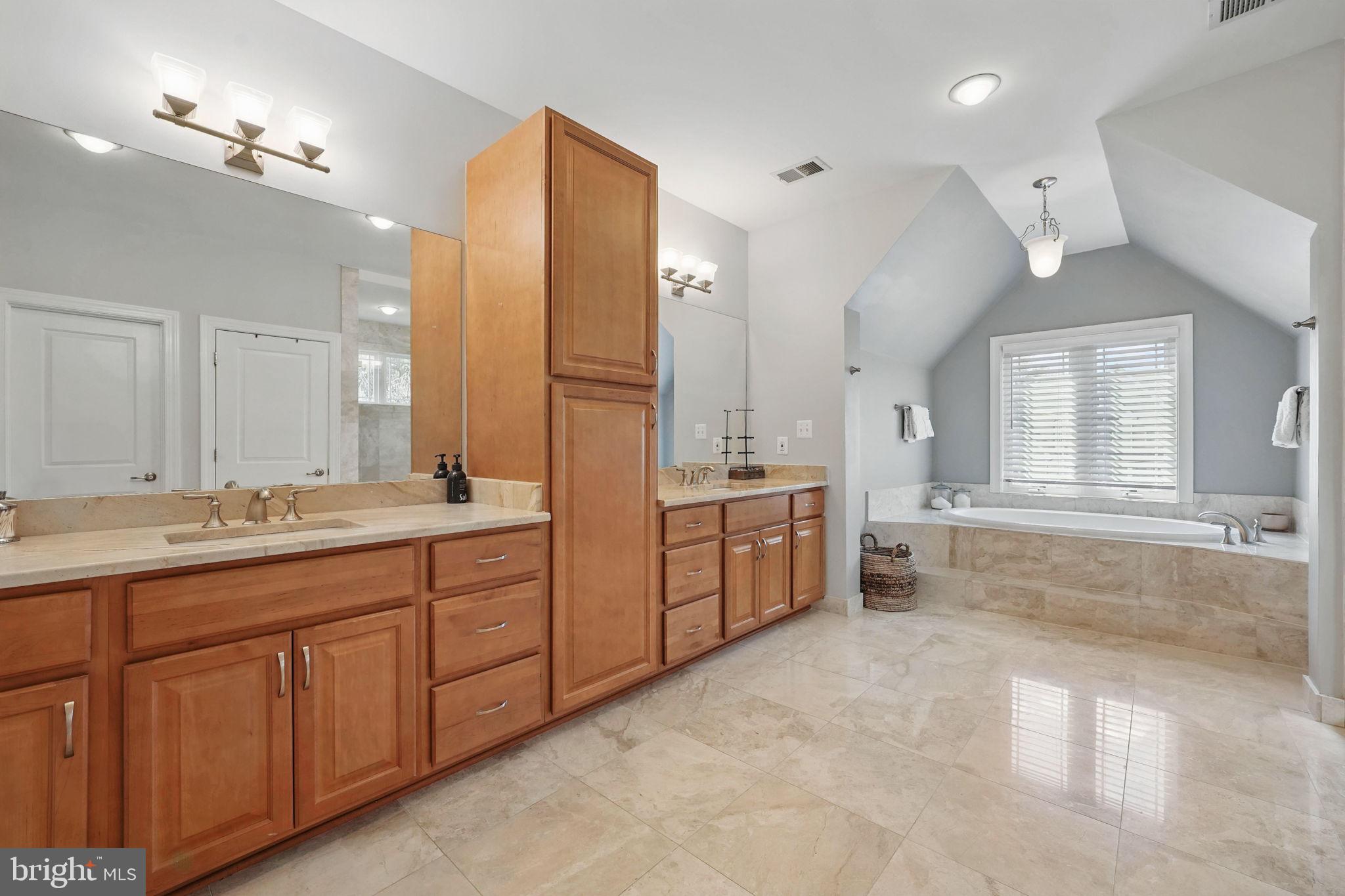 LITTLE VIENNA ESTATES - Residential