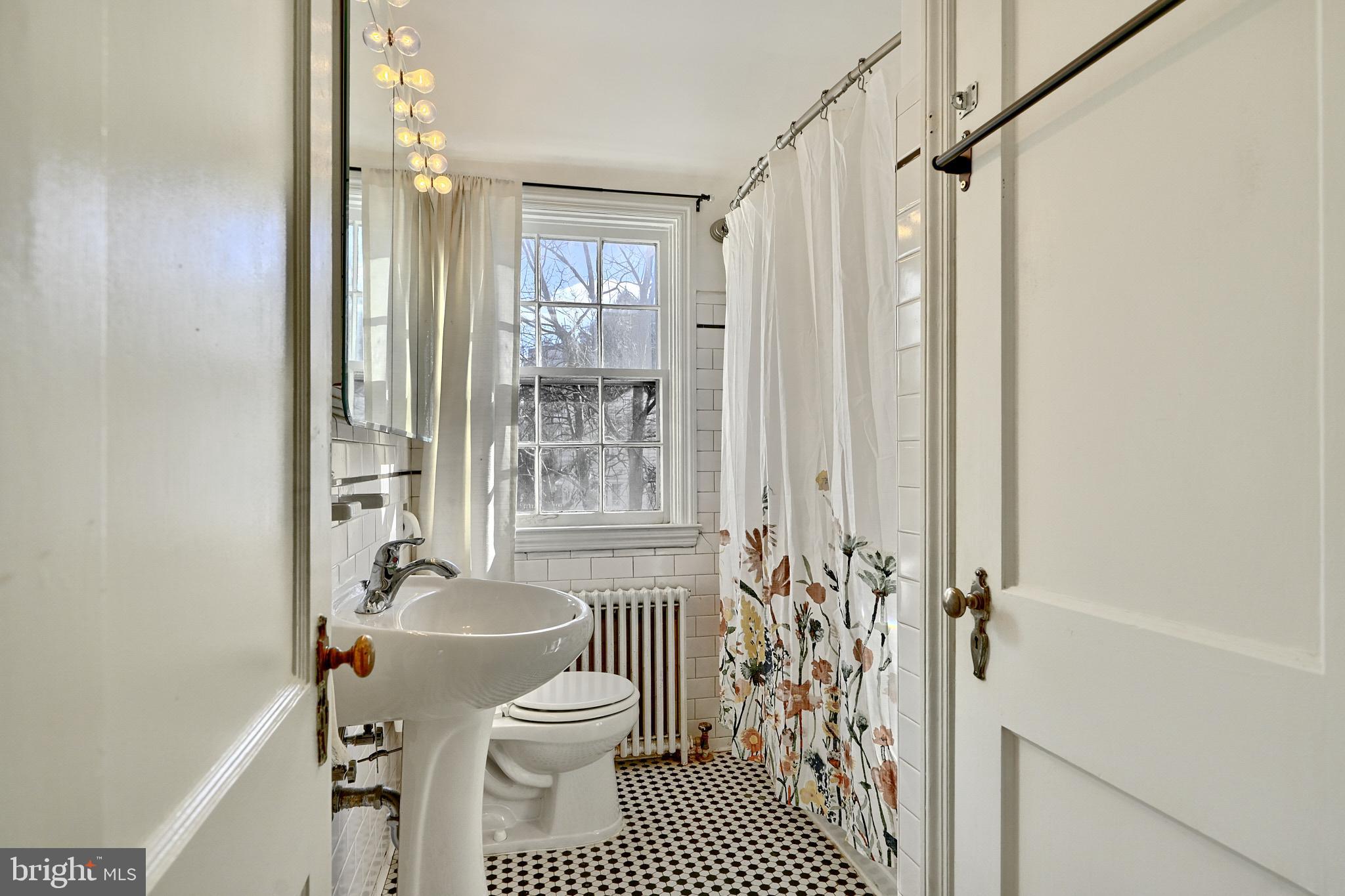 HOMELAND HISTORIC DISTRICT - Residential