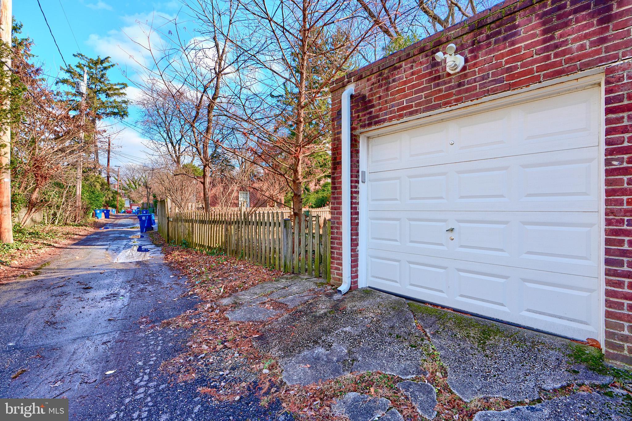 HOMELAND HISTORIC DISTRICT - Residential