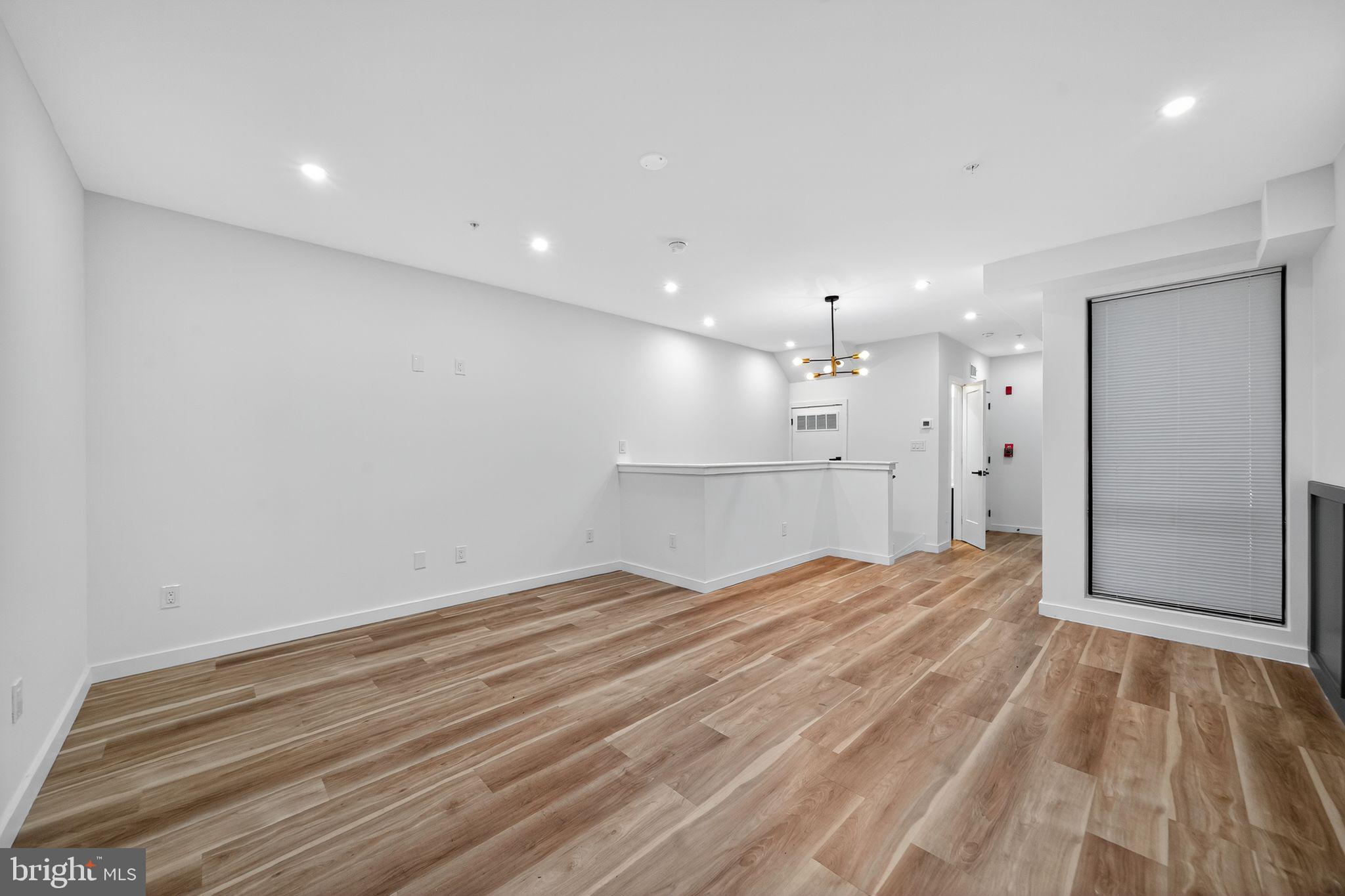 FRANCISVILLE - Residential