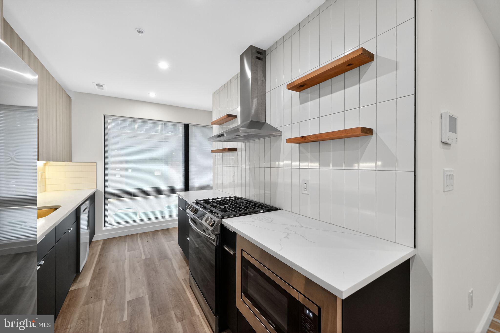 FRANCISVILLE - Residential