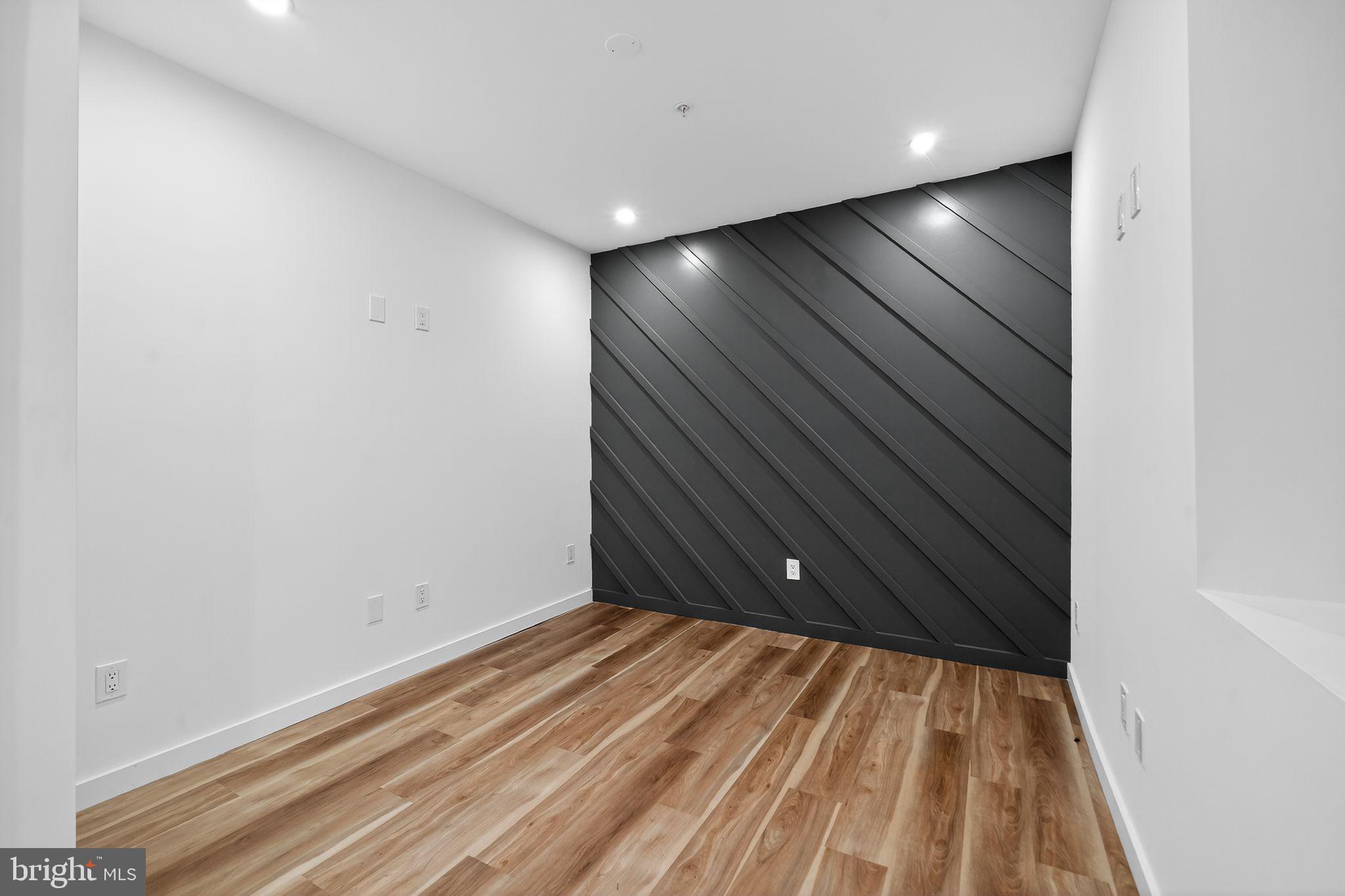 FRANCISVILLE - Residential