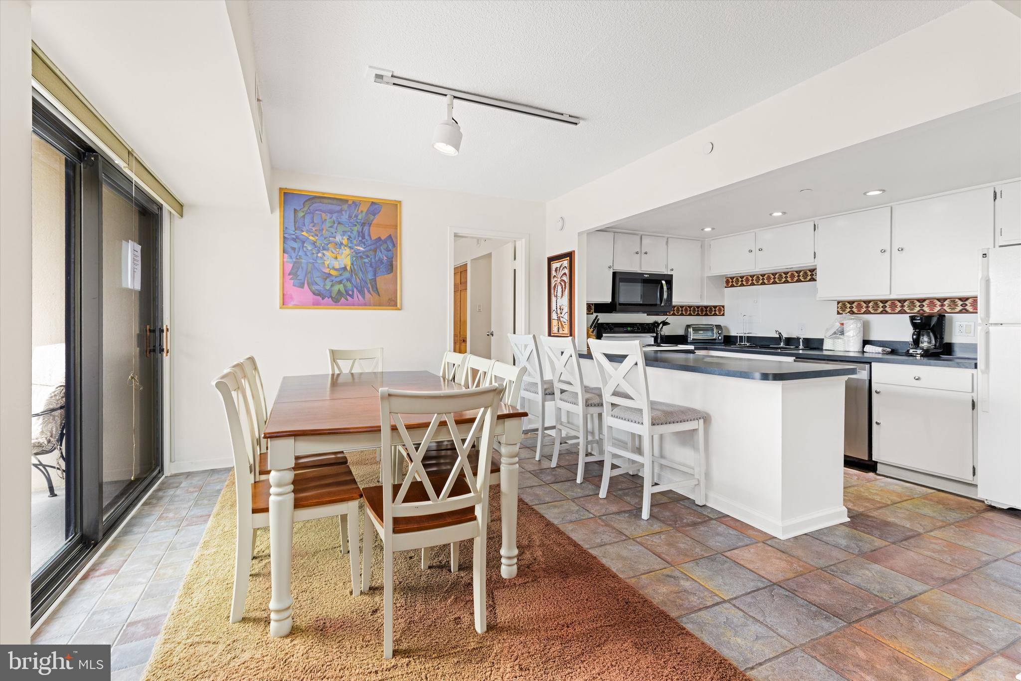 9400 COASTAL HIGHWAY 307