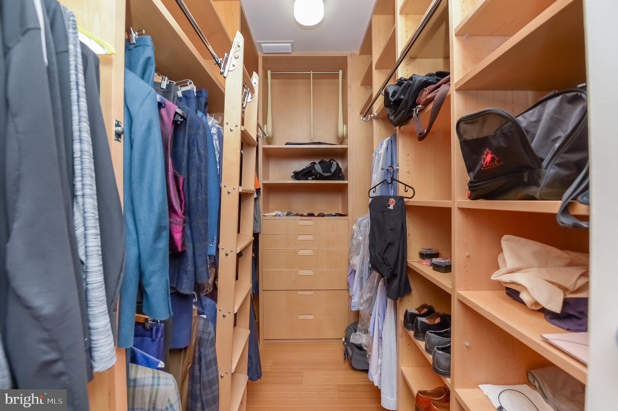 OLD CITY - Residential