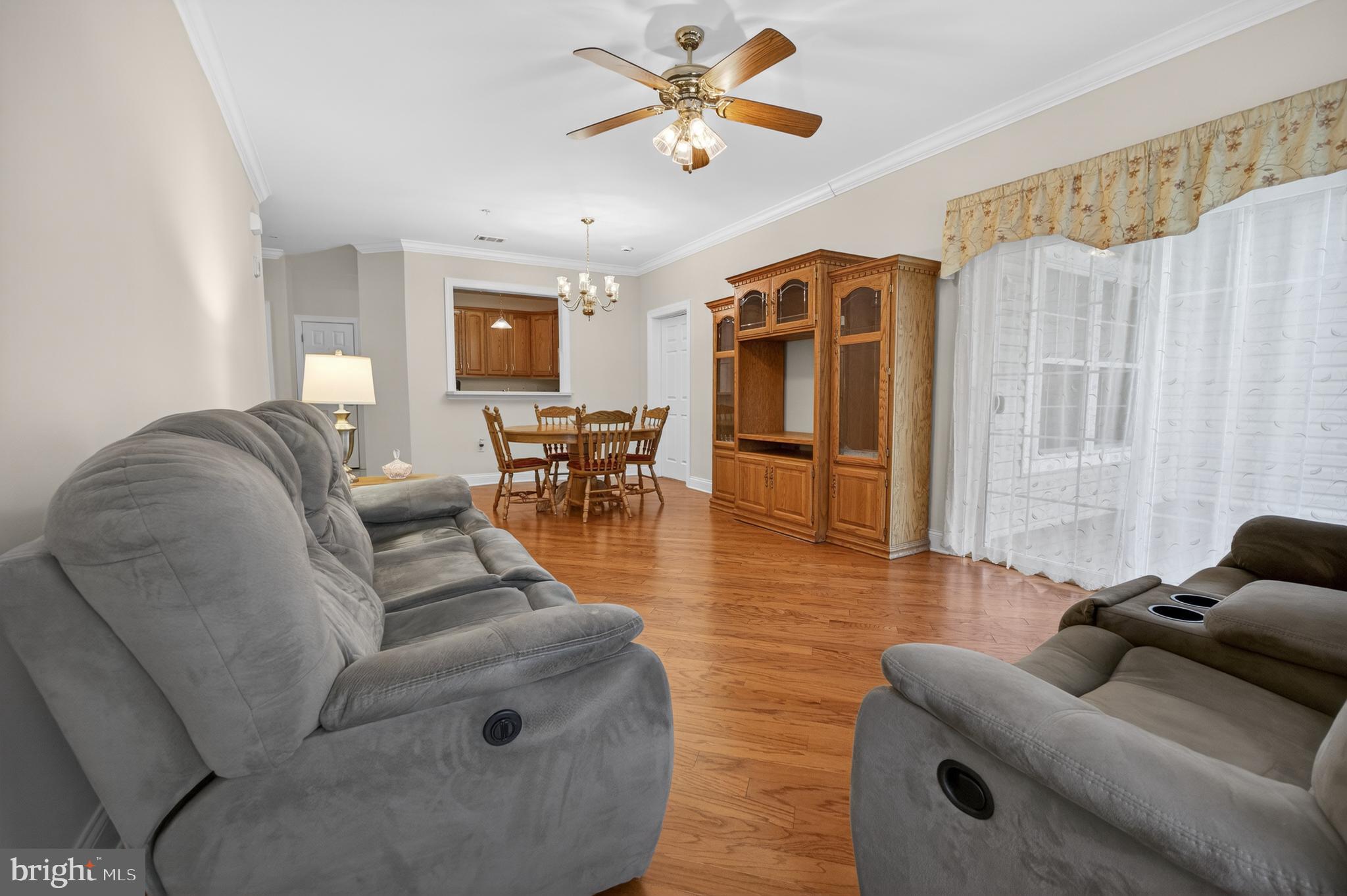 CREEKSIDE VILLAGE - Residential