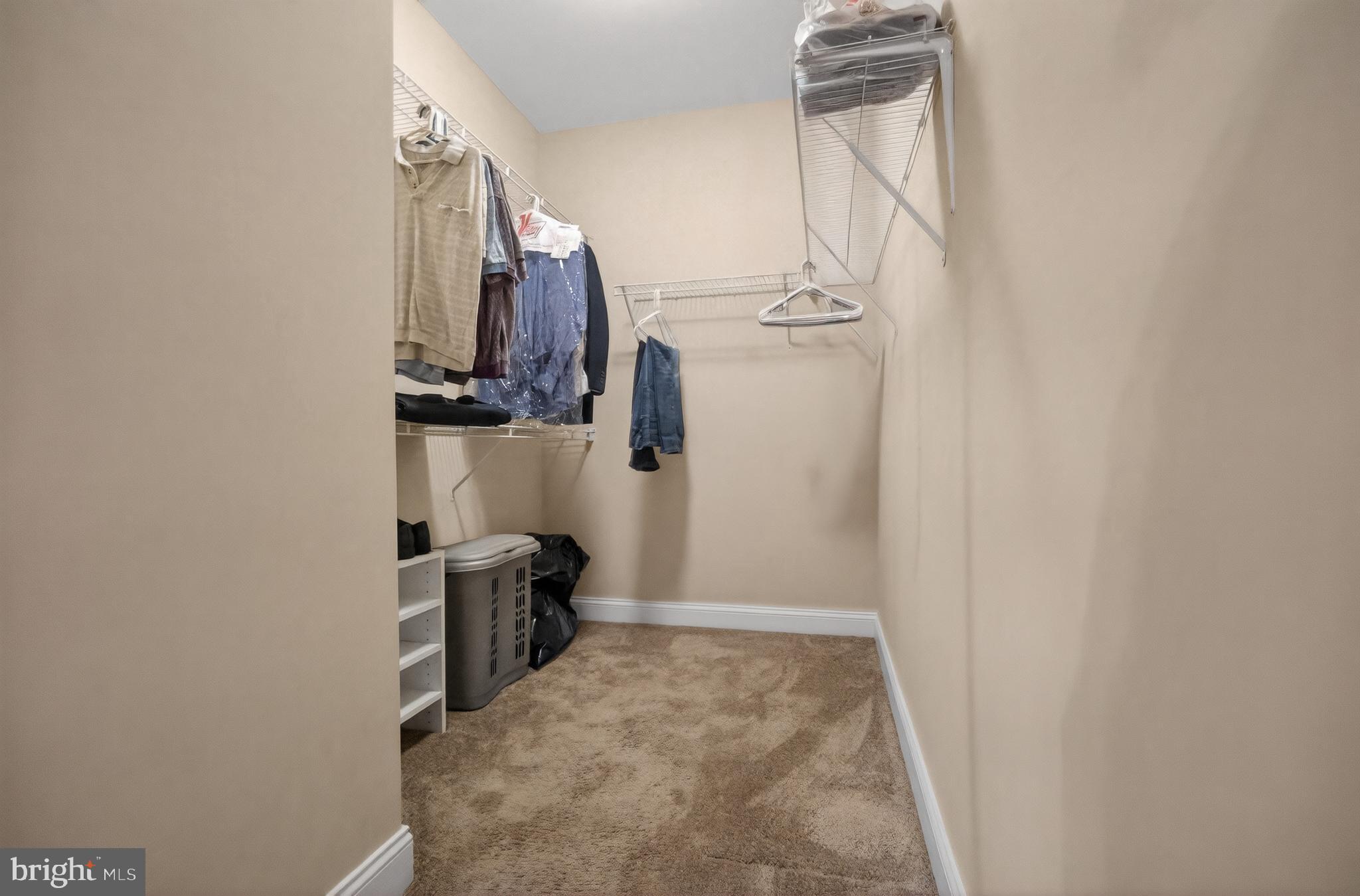 CREEKSIDE VILLAGE - Residential