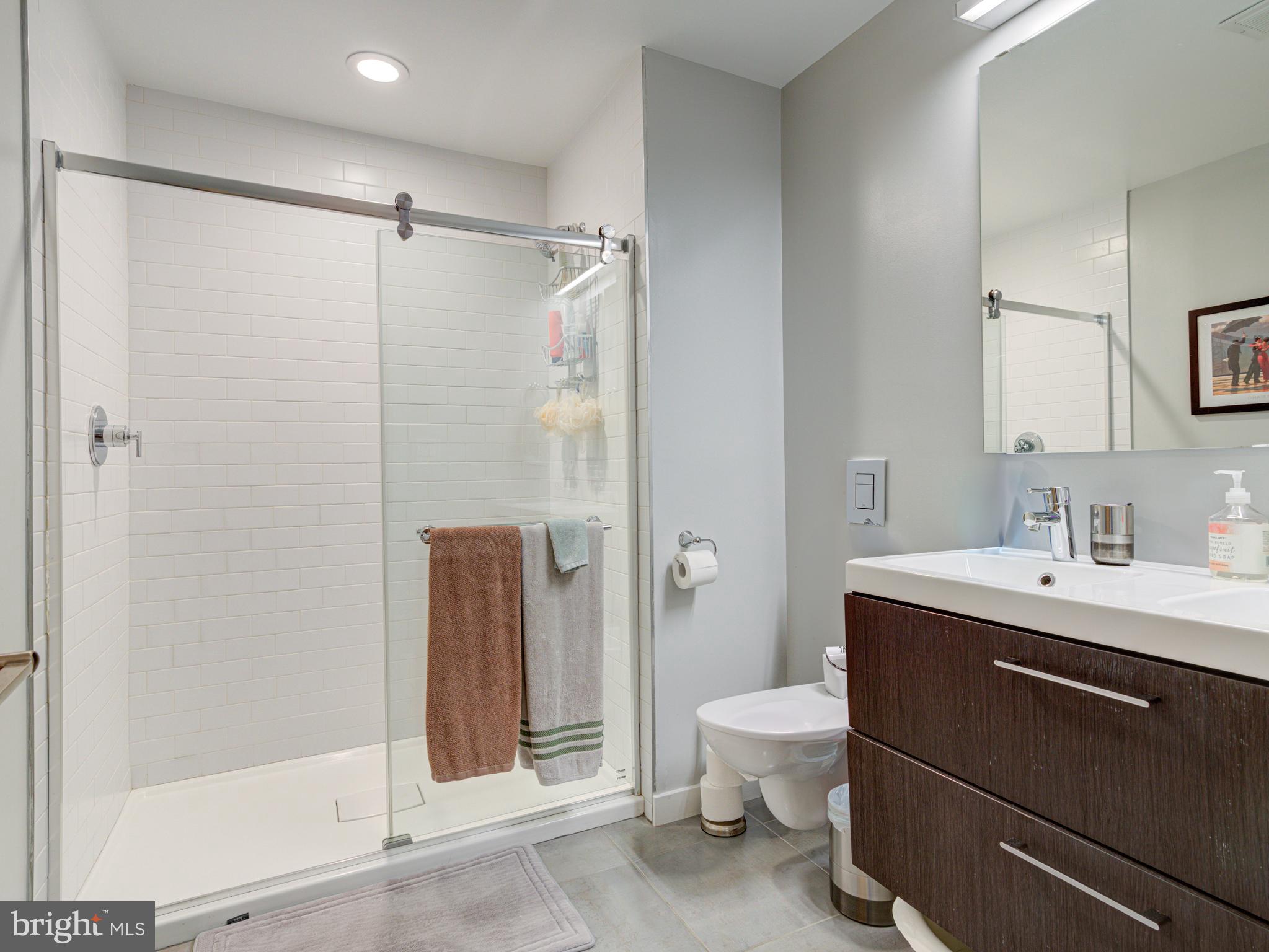 FAIRMOUNT - Residential Lease