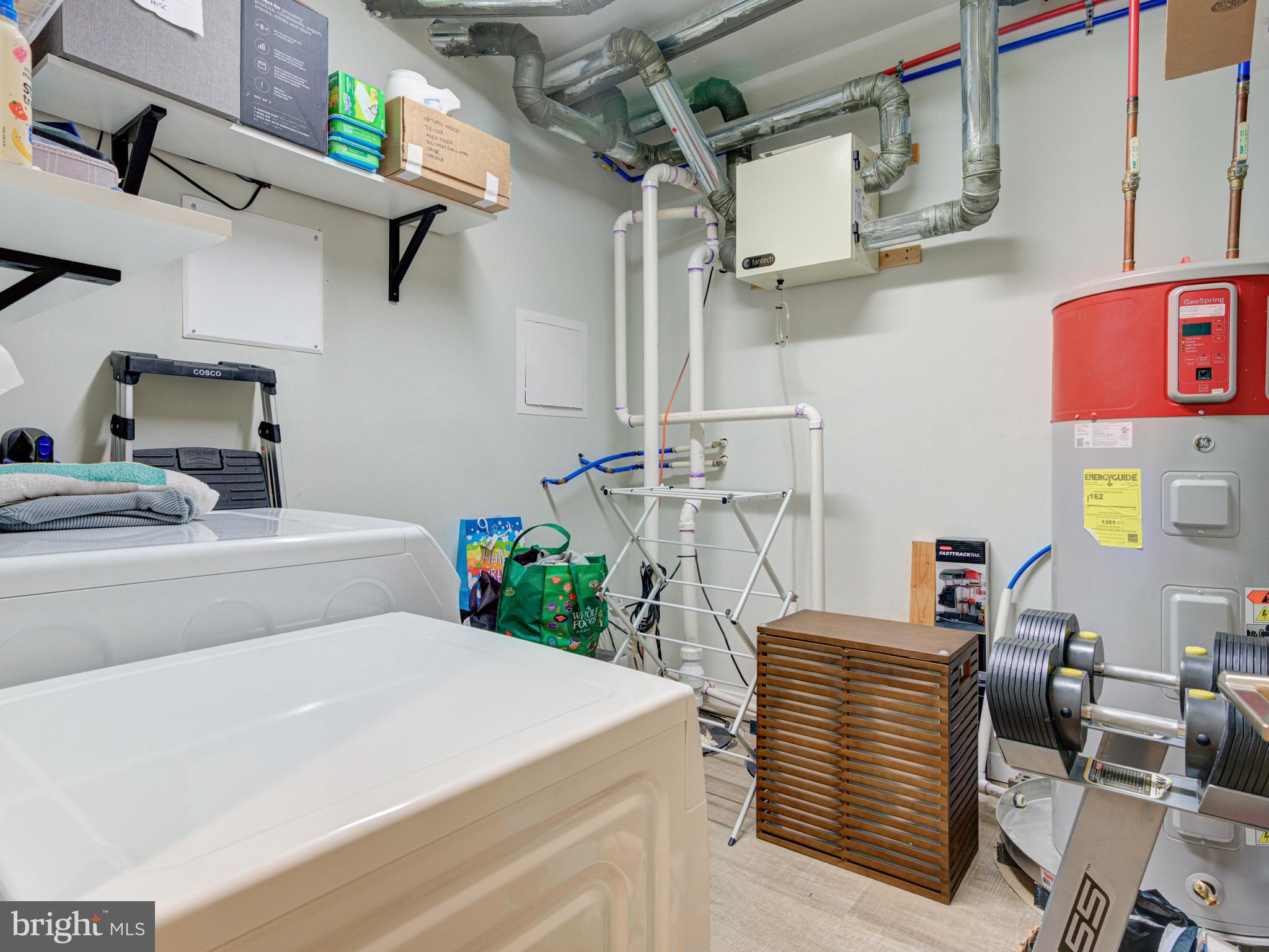 FAIRMOUNT - Residential Lease