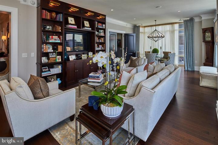 RITTENHOUSE SQUARE - Residential