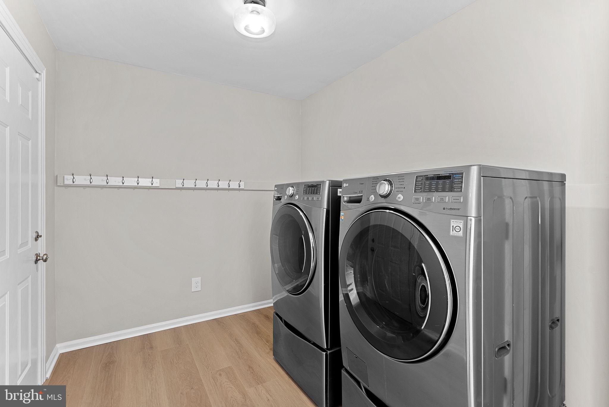 STONELEIGH - Residential