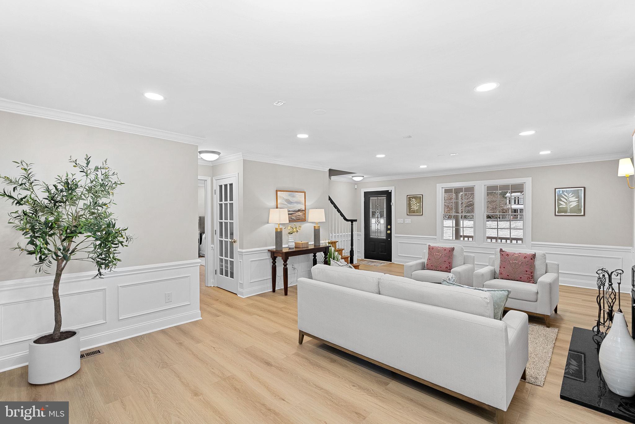 STONELEIGH - Residential