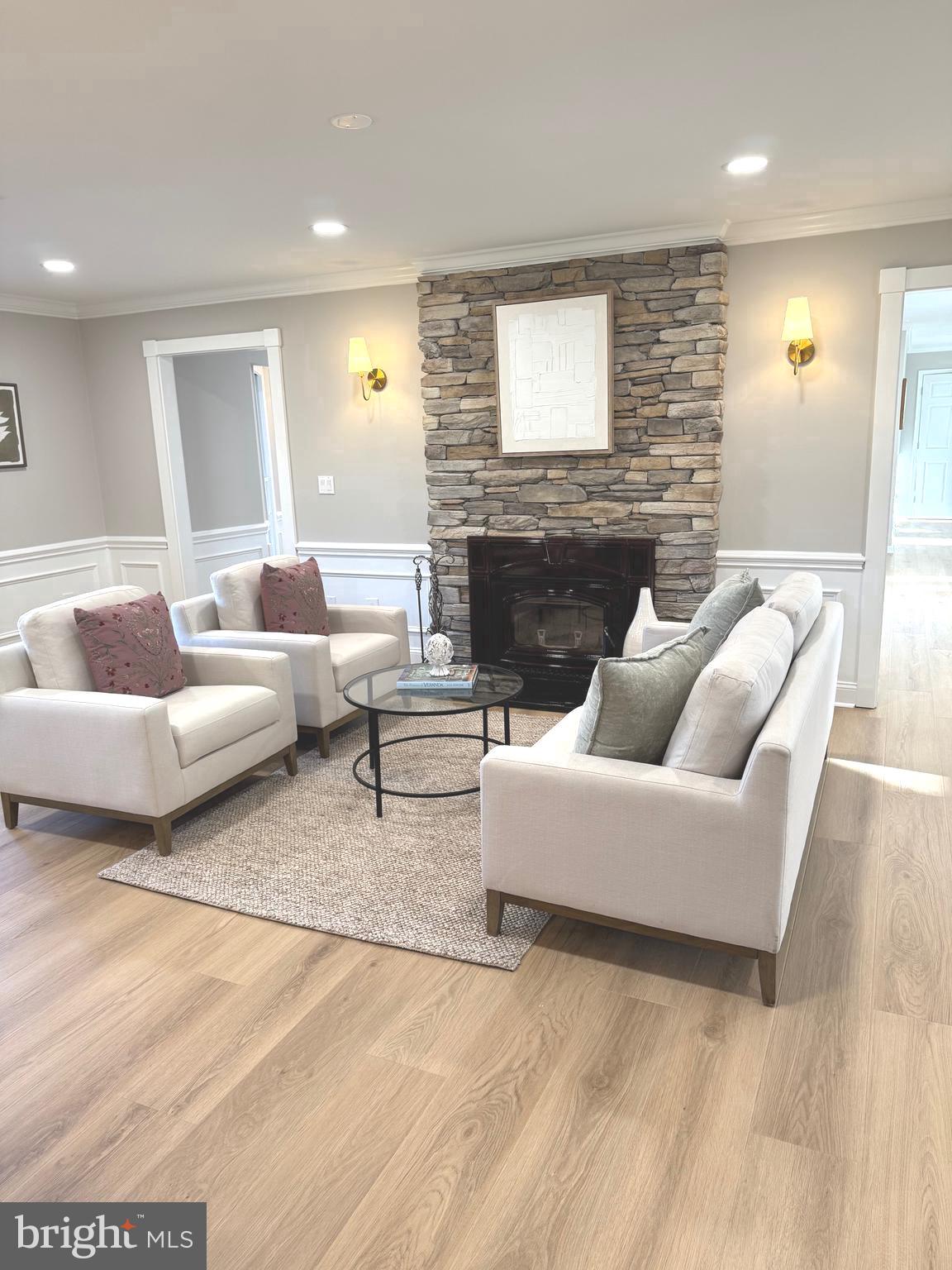 STONELEIGH - Residential