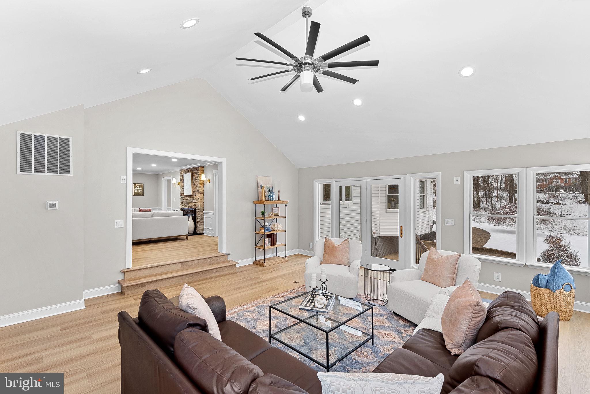 STONELEIGH - Residential