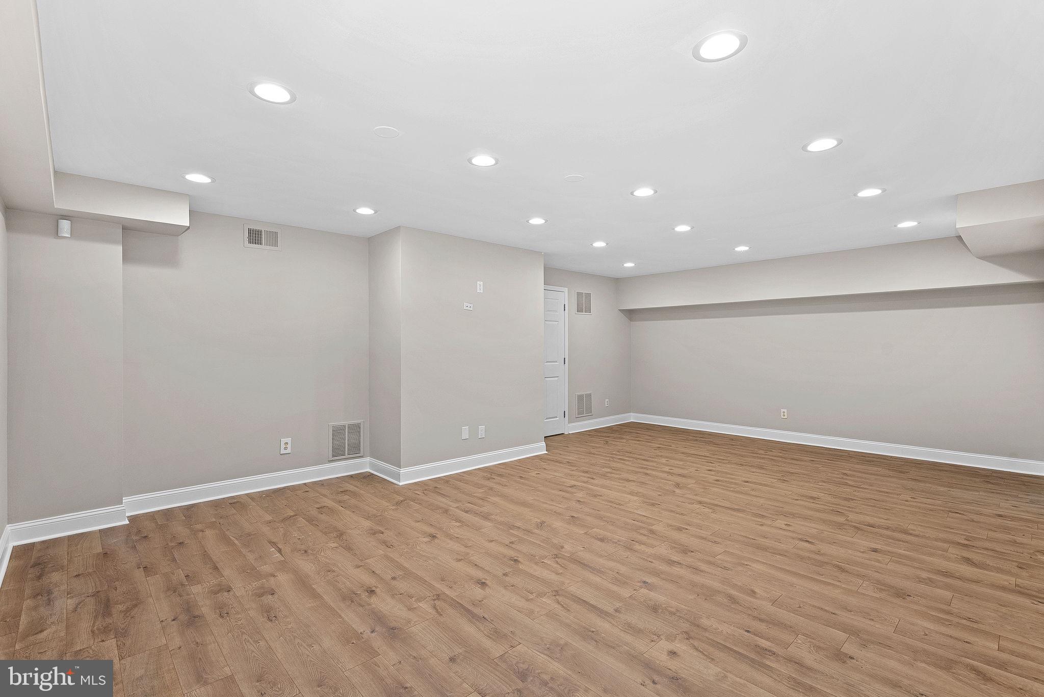 STONELEIGH - Residential